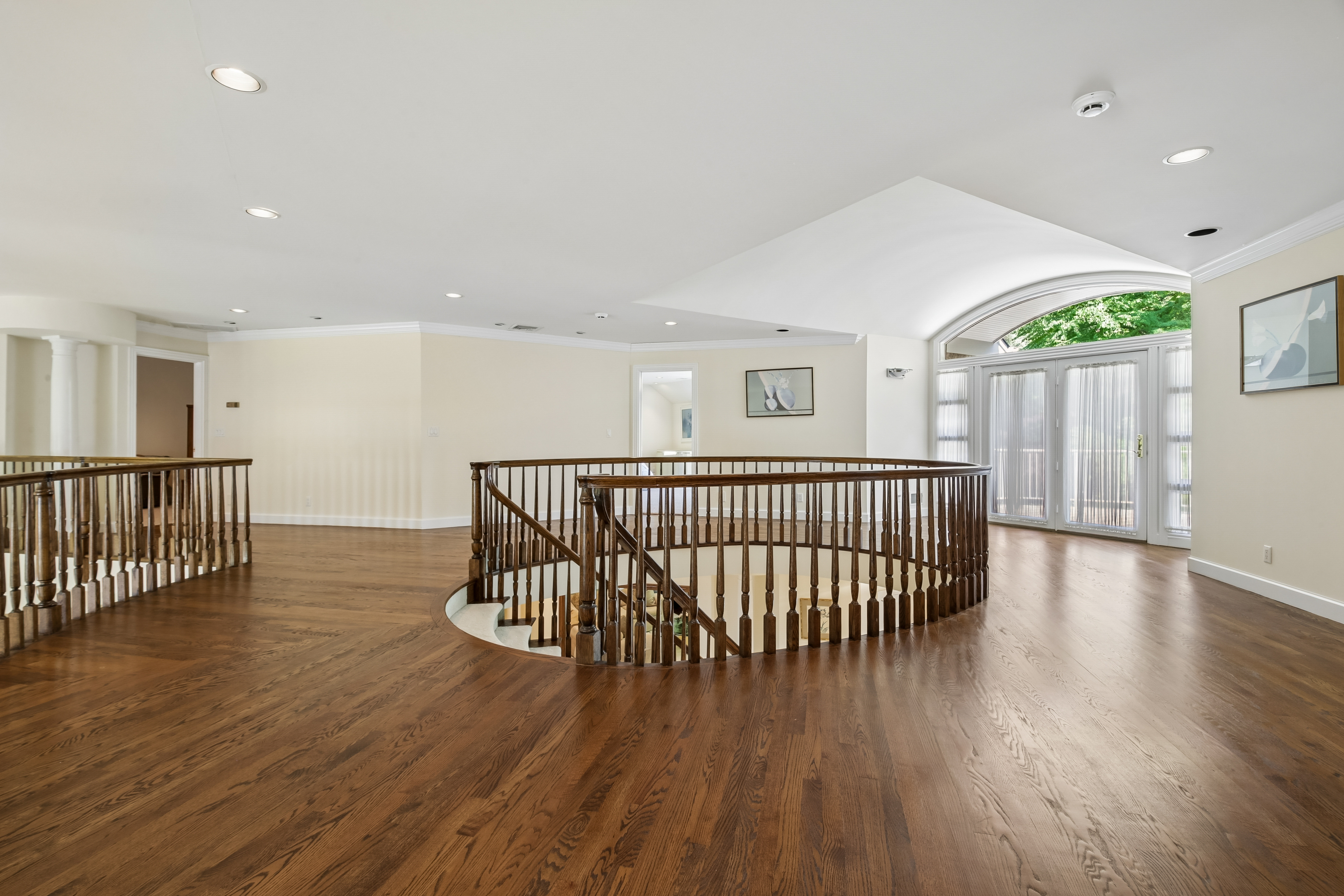 830 West Shore Drive 