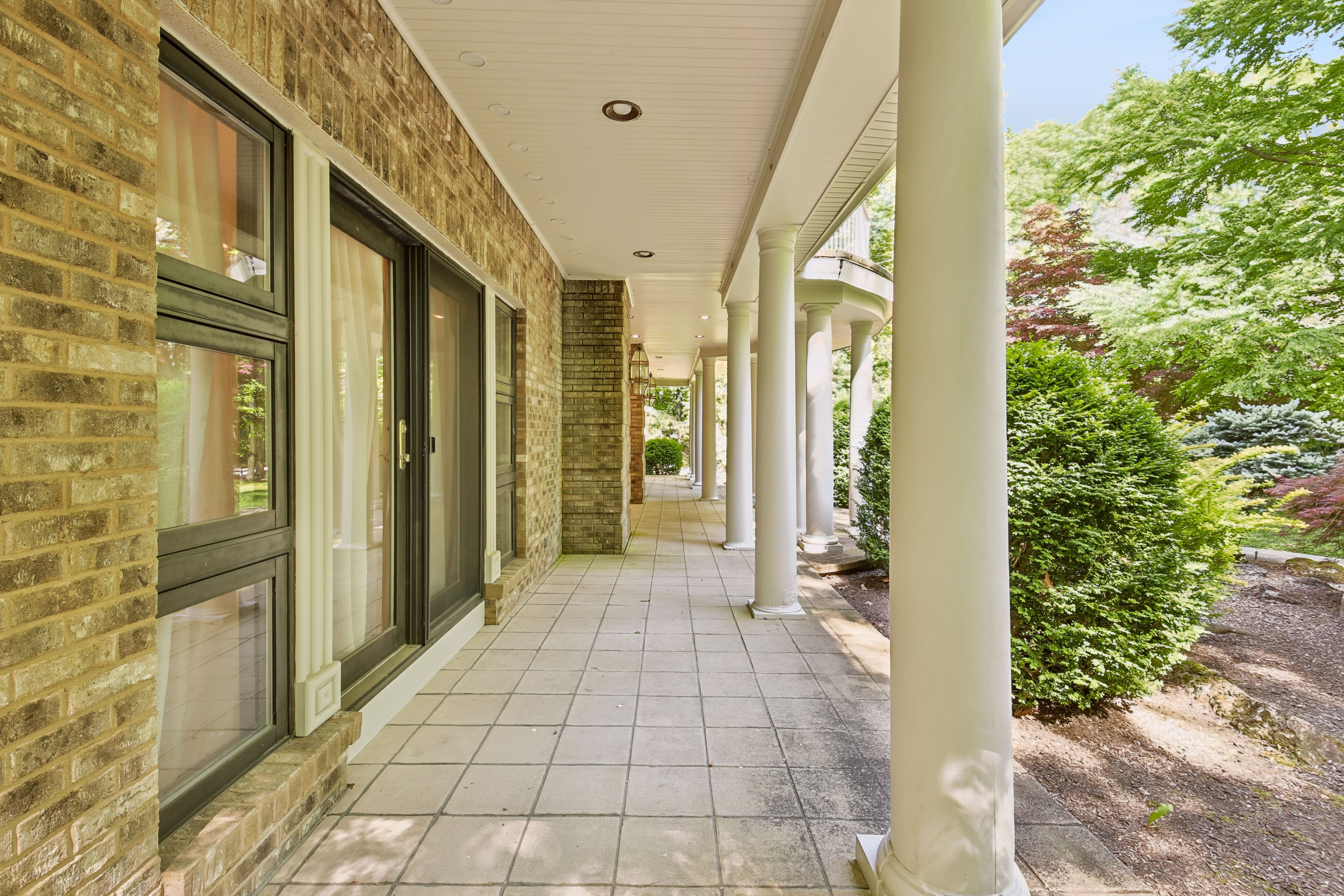 830 West Shore Drive 