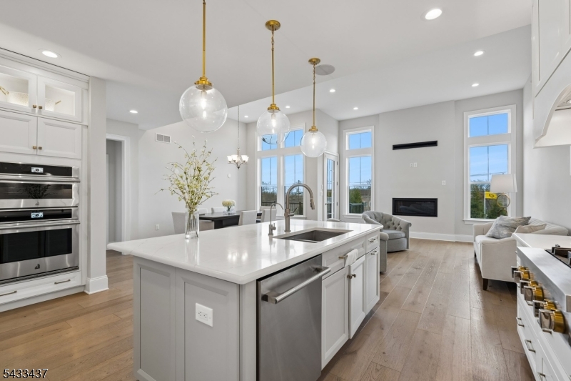 6 Concord Ct