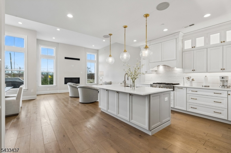 6 Concord Ct