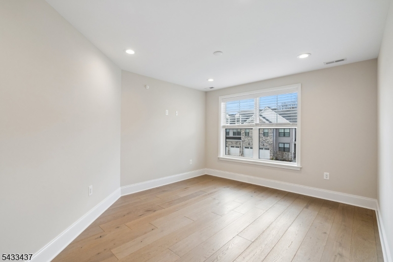 6 Concord Ct