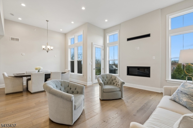 6 Concord Ct