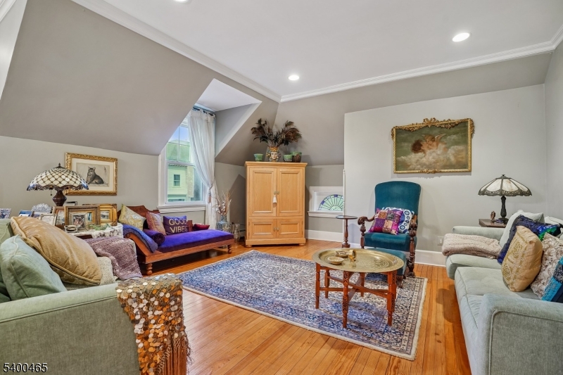 944 Madison Ave