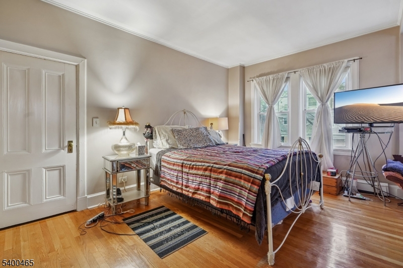 944 Madison Ave
