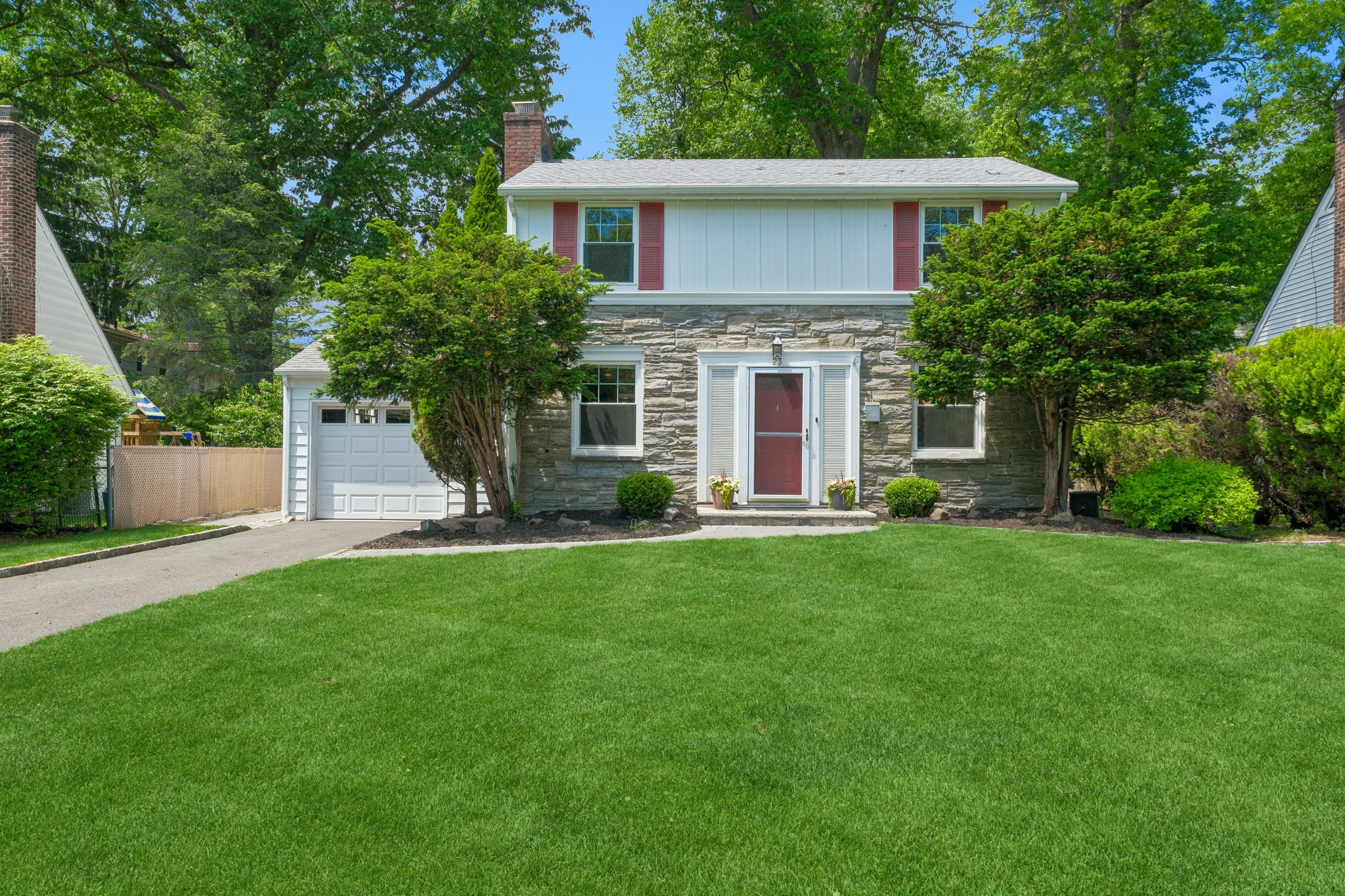 23 Benvenue Avenue 