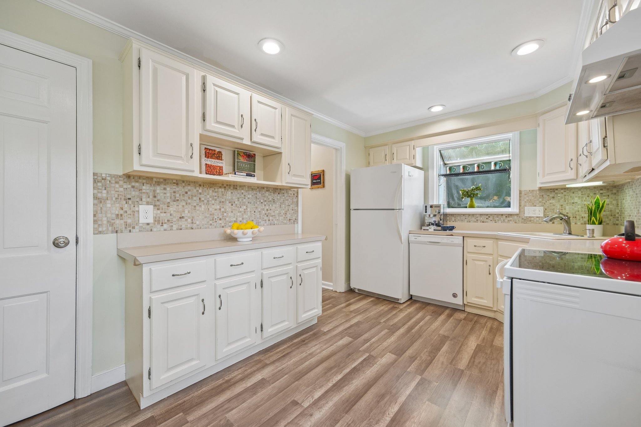 23 Benvenue Avenue 