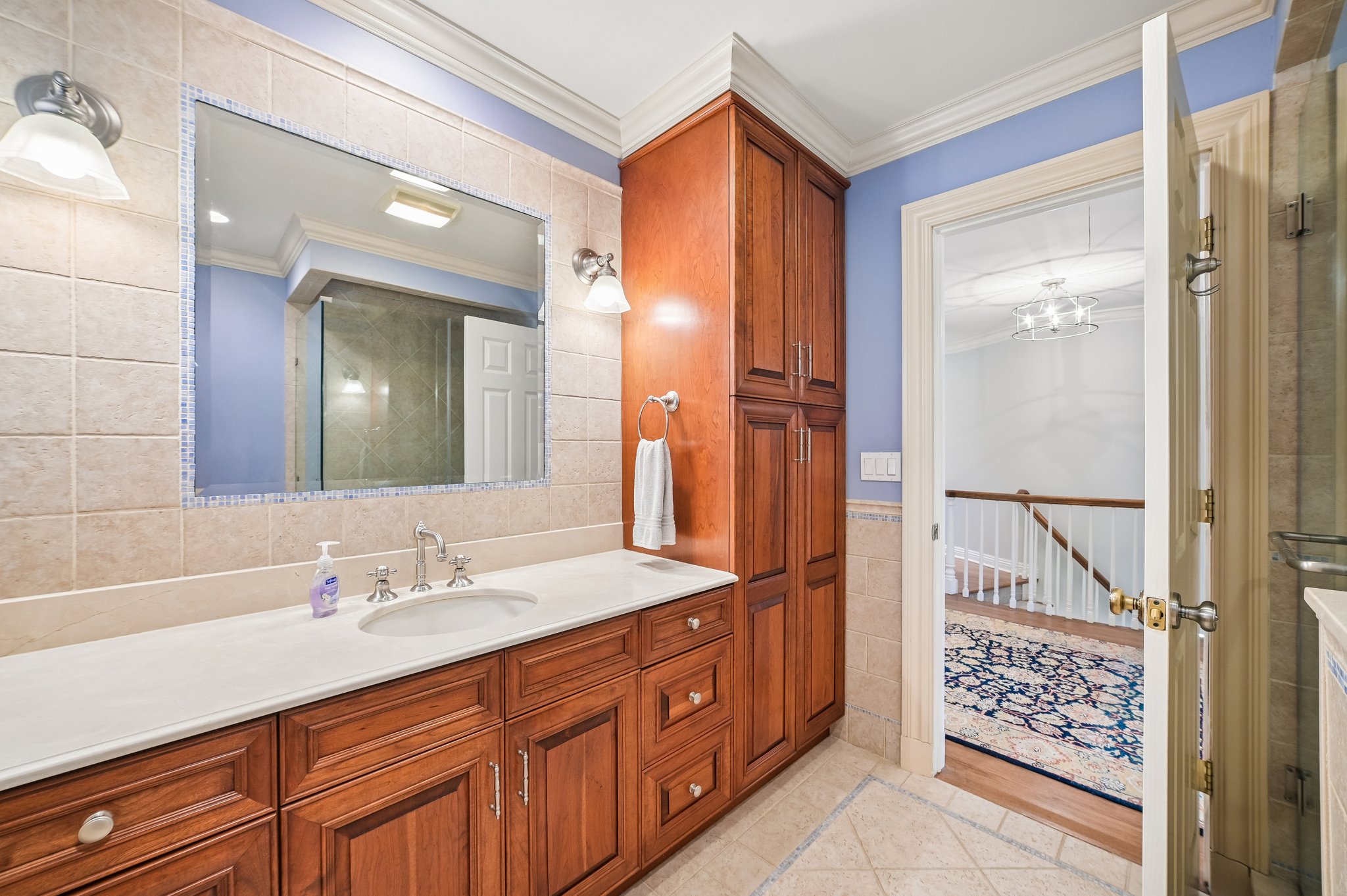 11 Cayuga Way 