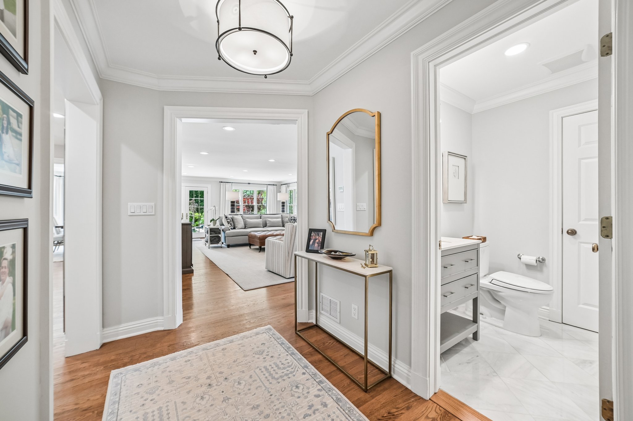 11 Cayuga Way 