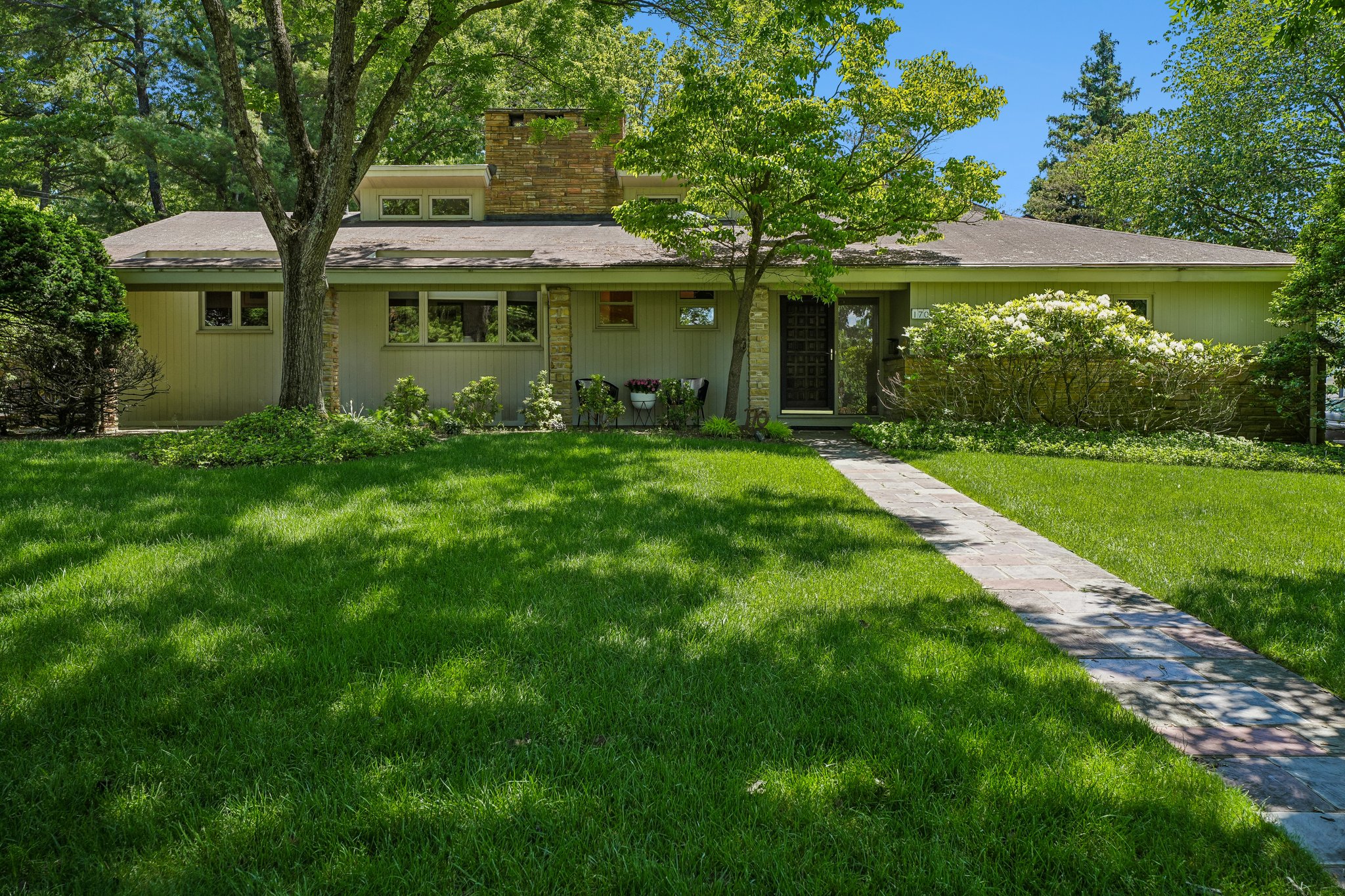 170 North Woods Drive 