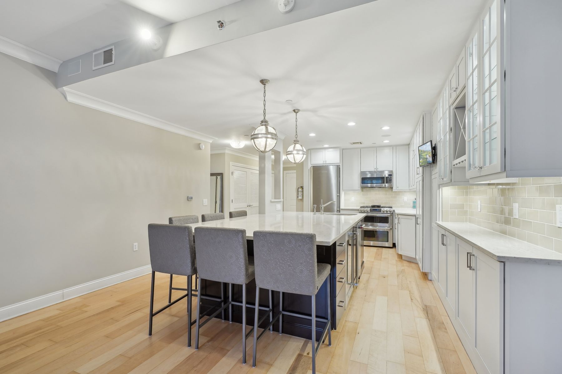 48 South Park Street Unit 215