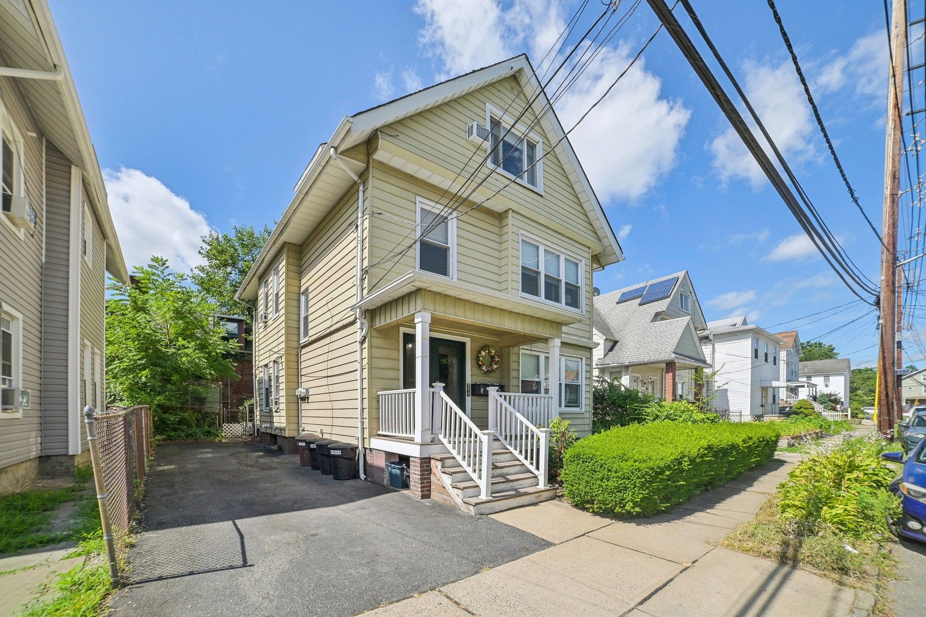 16 Henry Street Unit 2