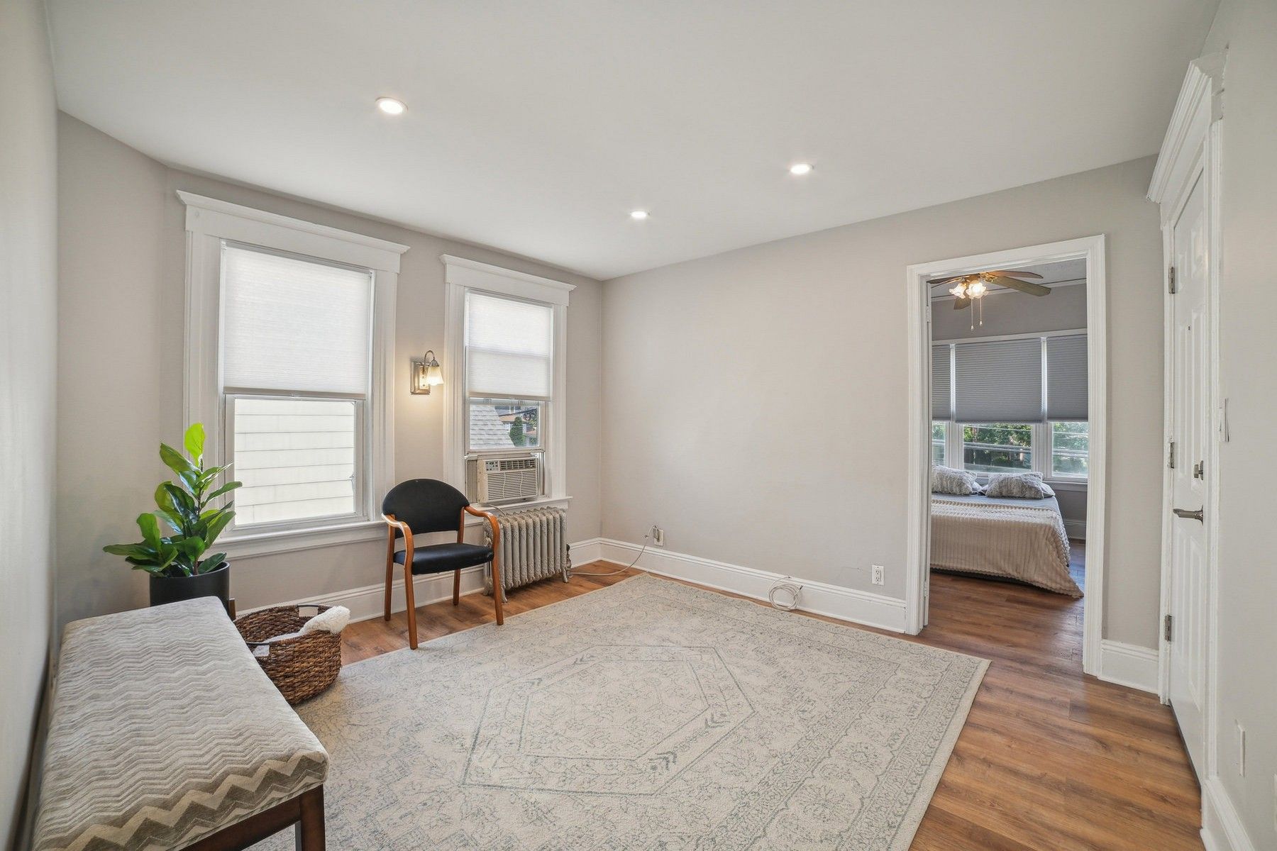 16 Henry Street Unit 2
