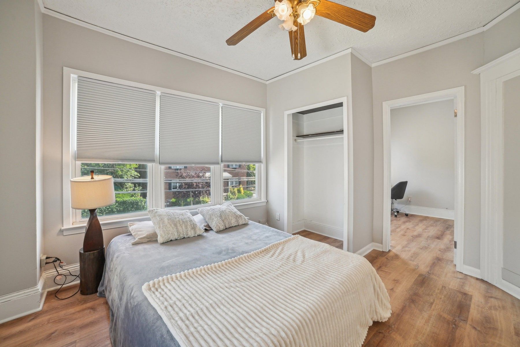 16 Henry Street Unit 2