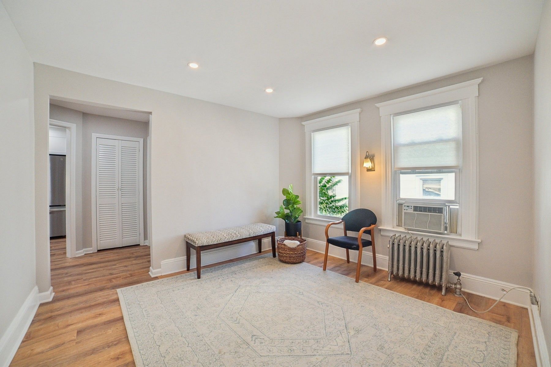 16 Henry Street Unit 2