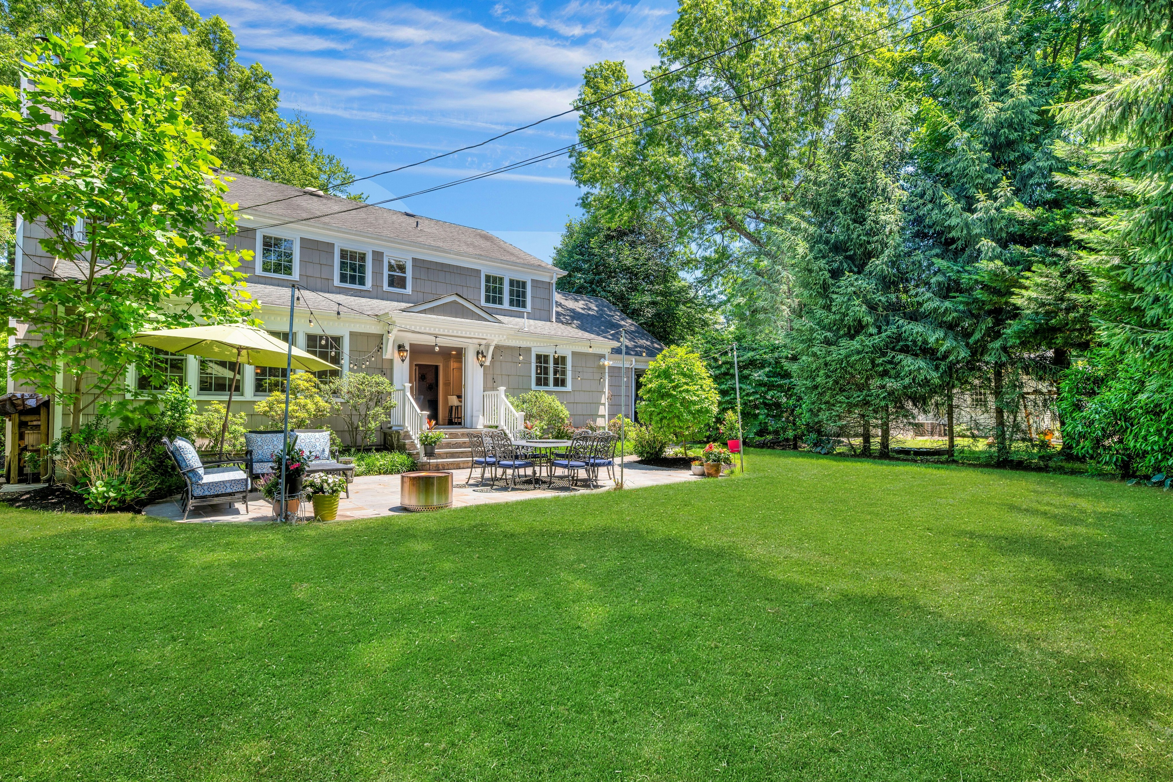 10 Fairview Avenue 