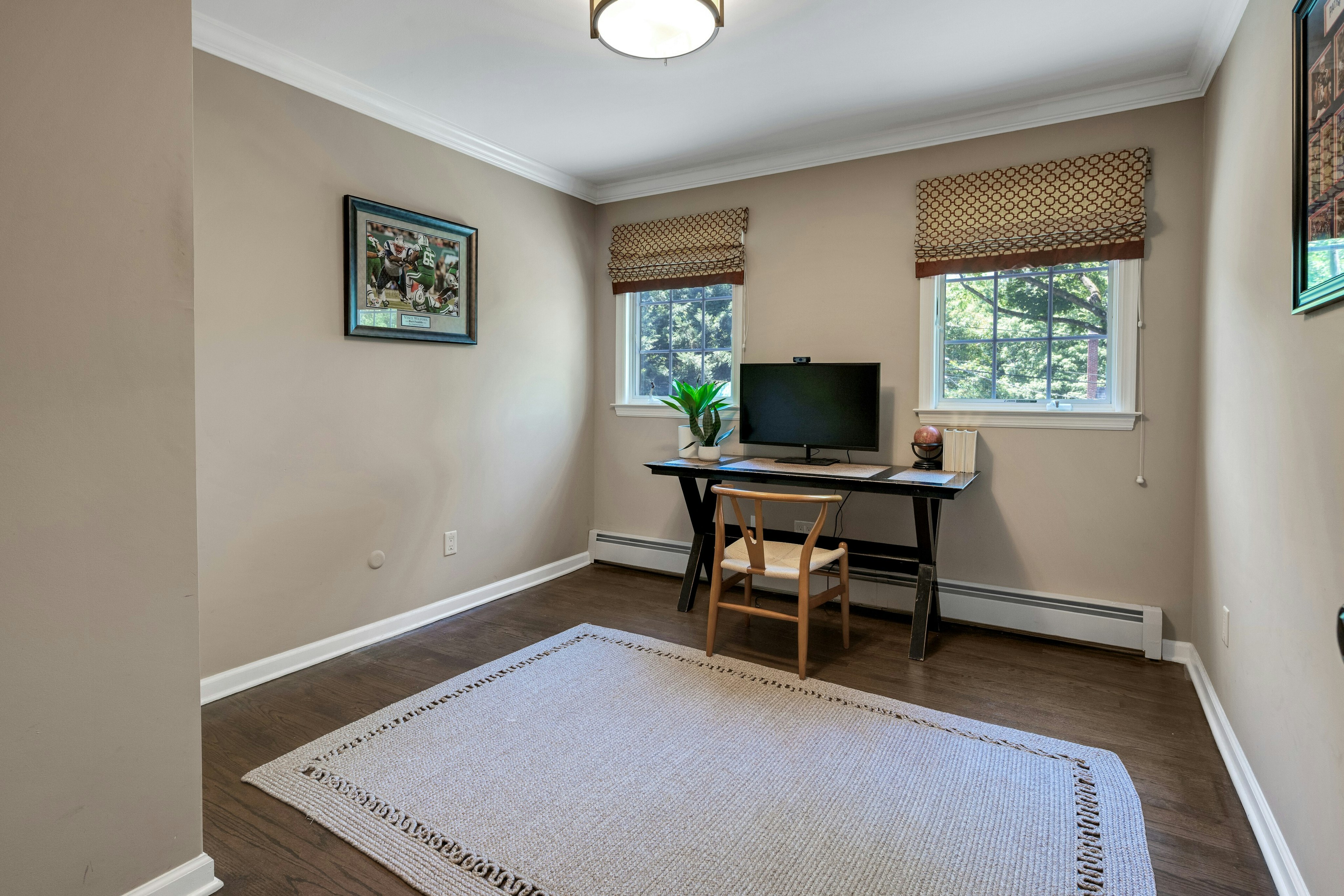 10 Fairview Avenue 