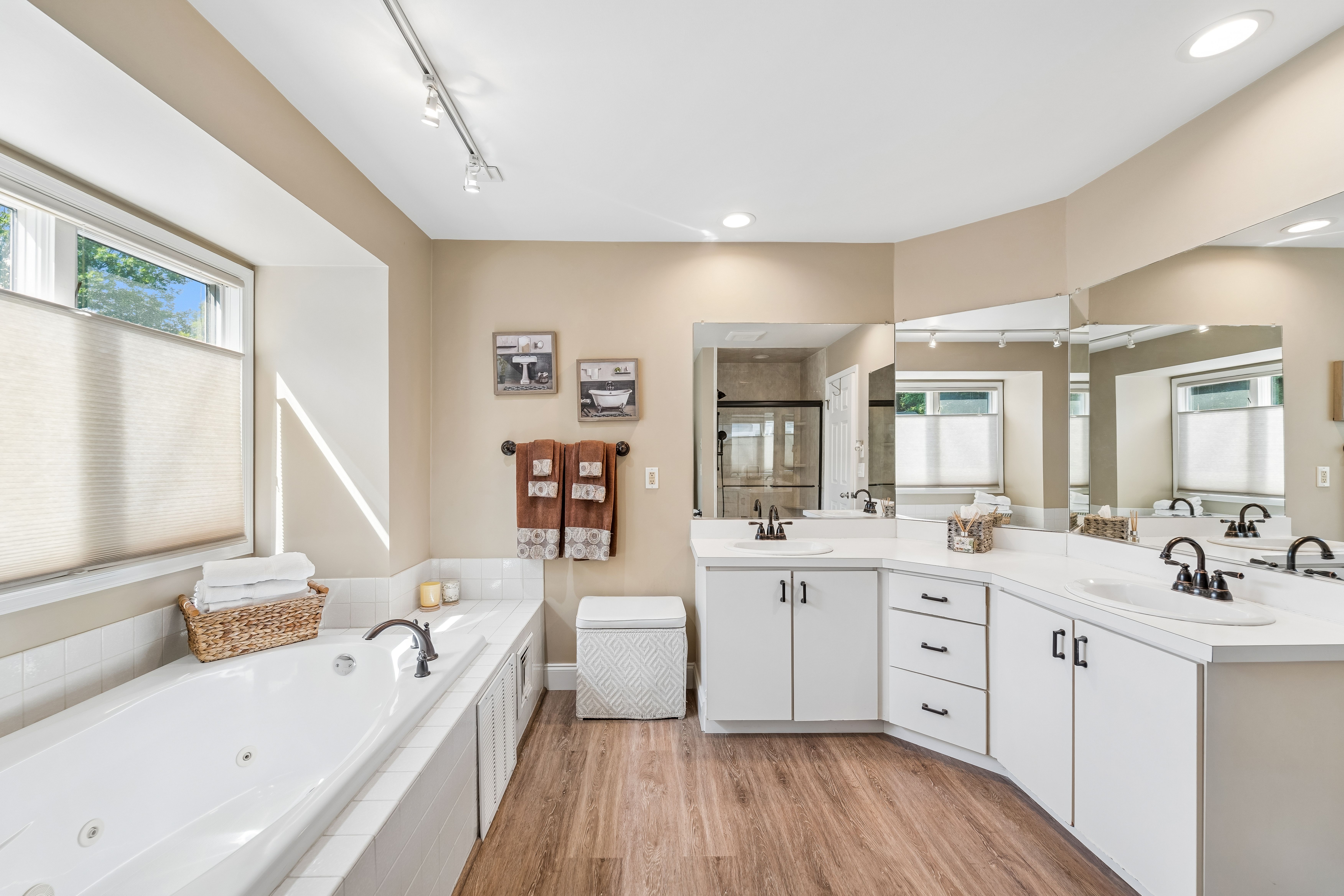 32 Meadowview Lane 