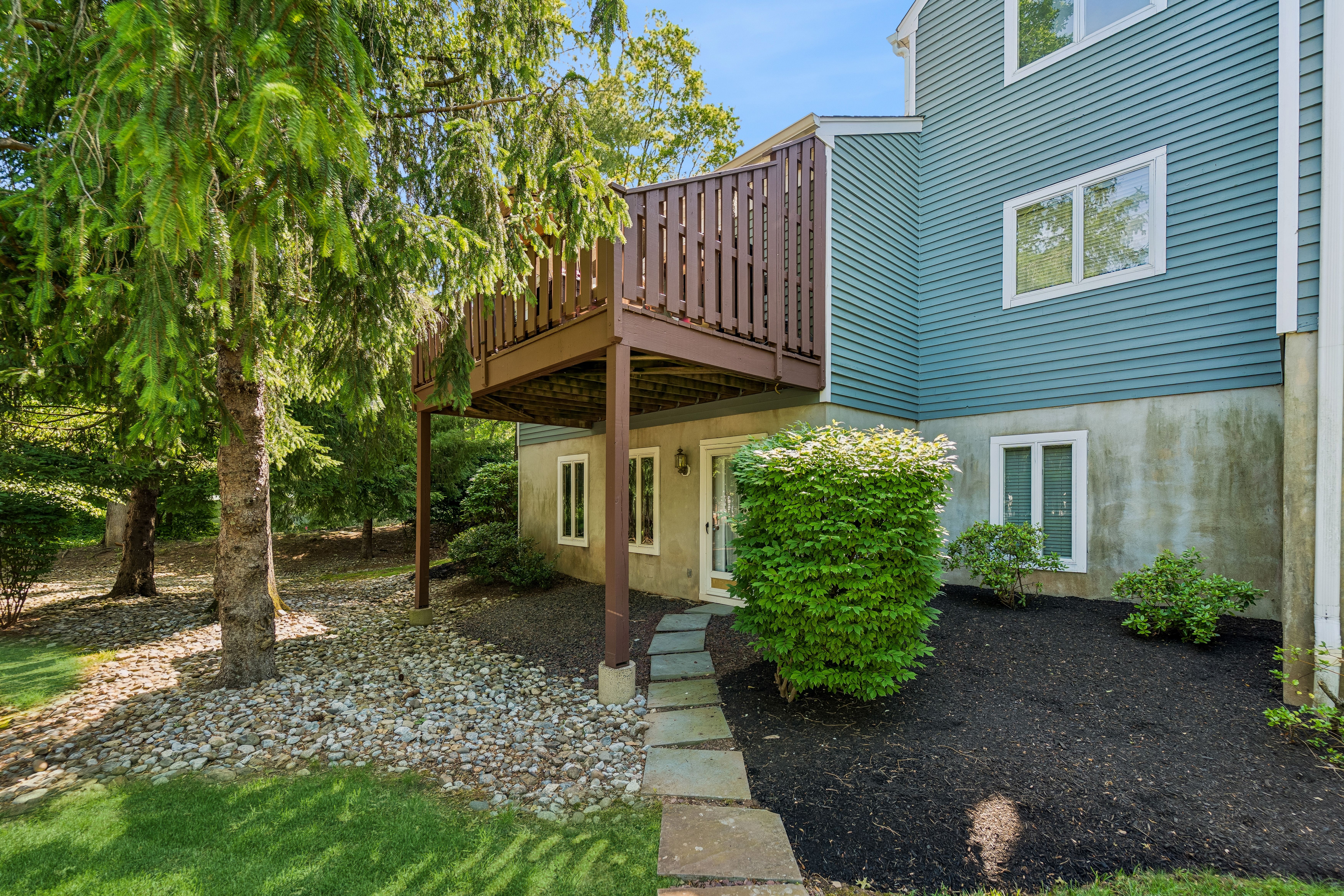 32 Meadowview Lane 