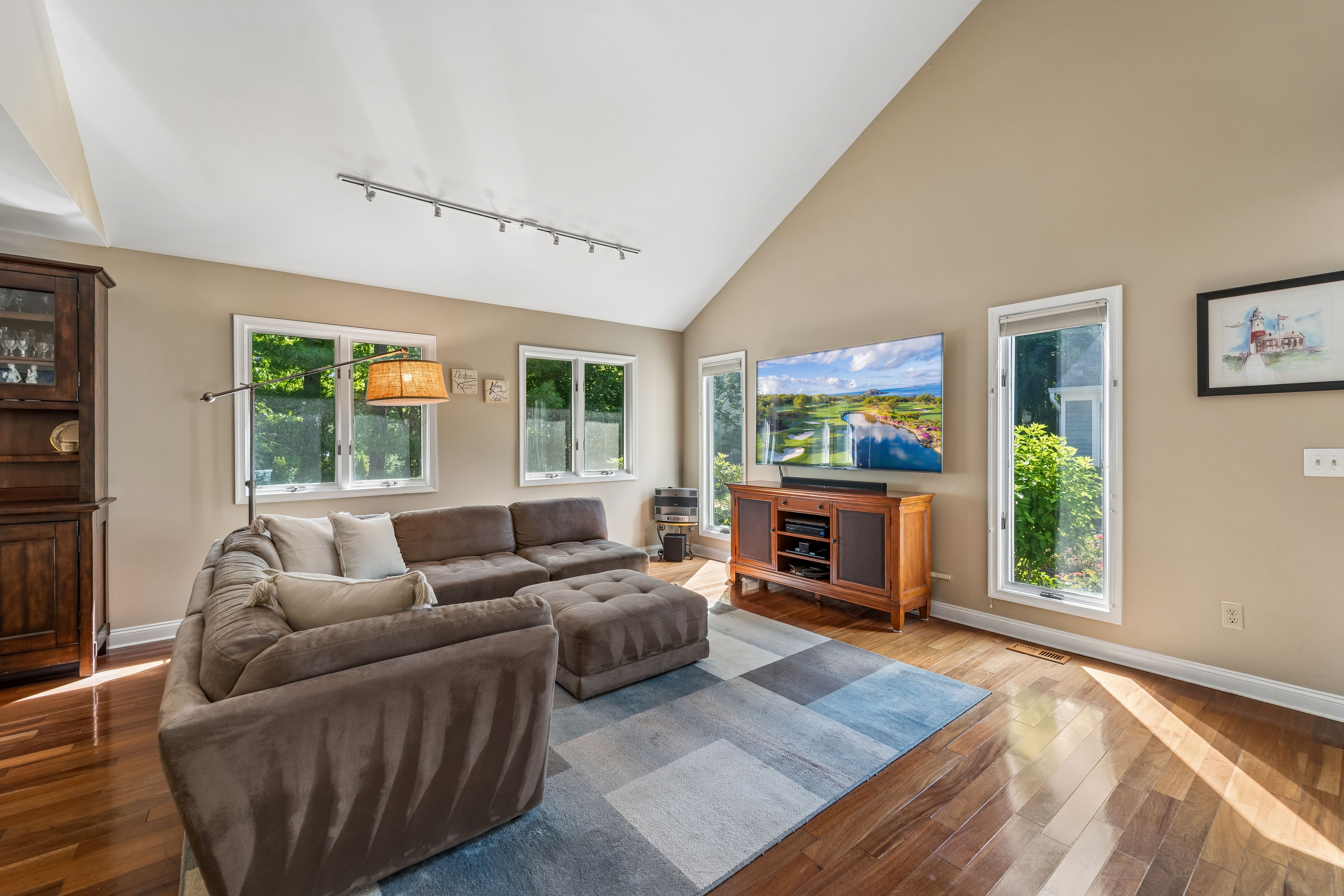 32 Meadowview Lane 