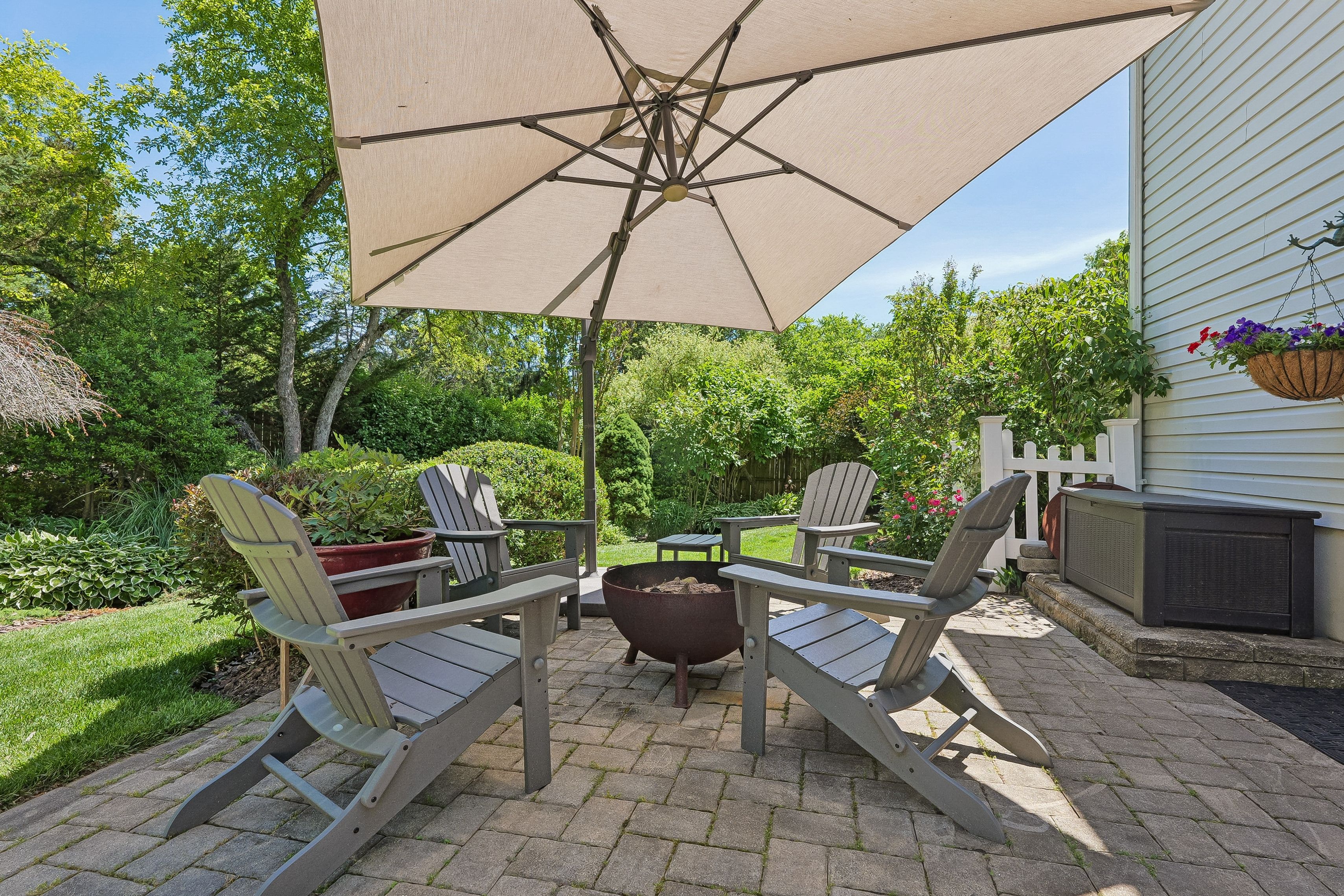 12 Candlewood Drive 