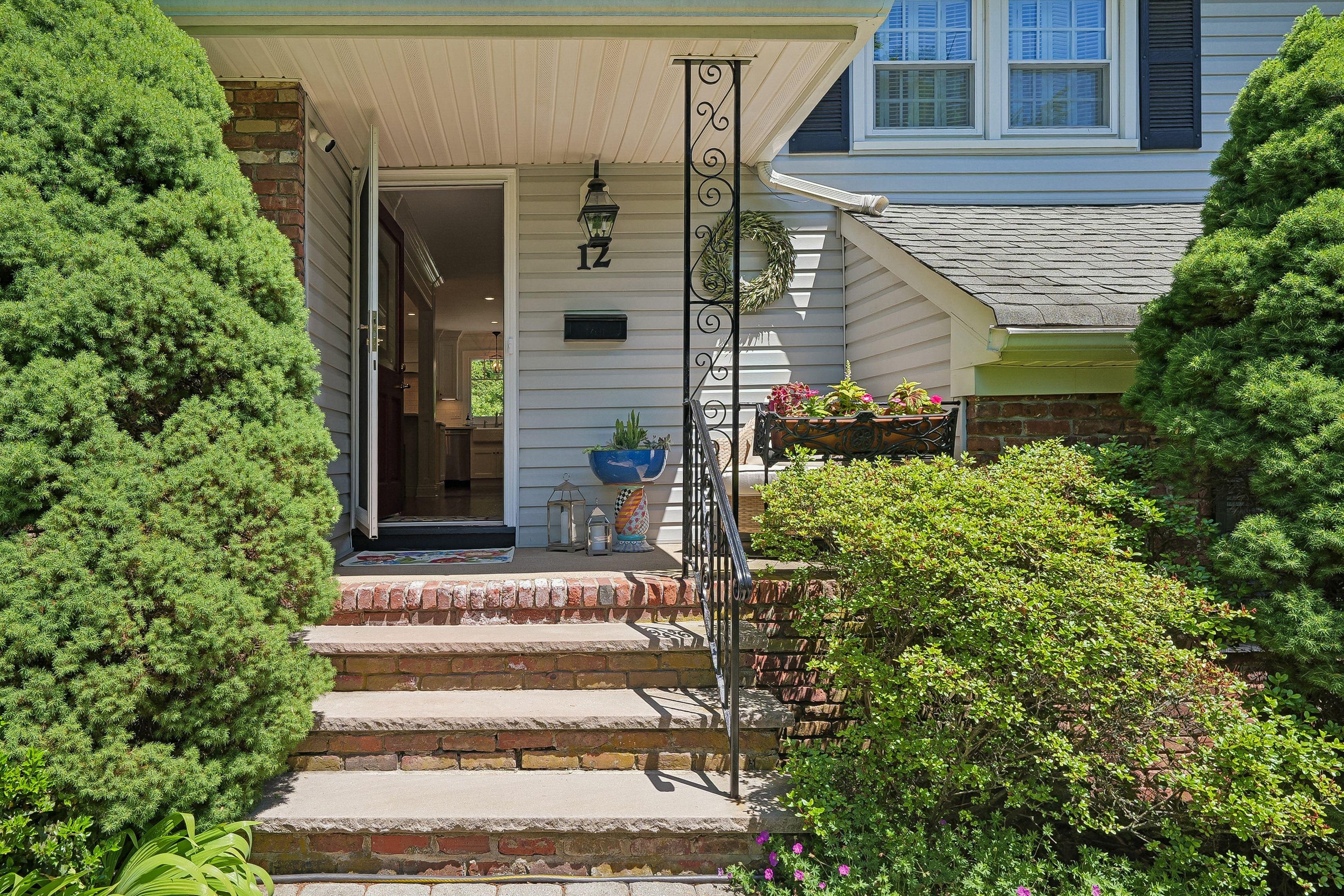 12 Candlewood Drive 