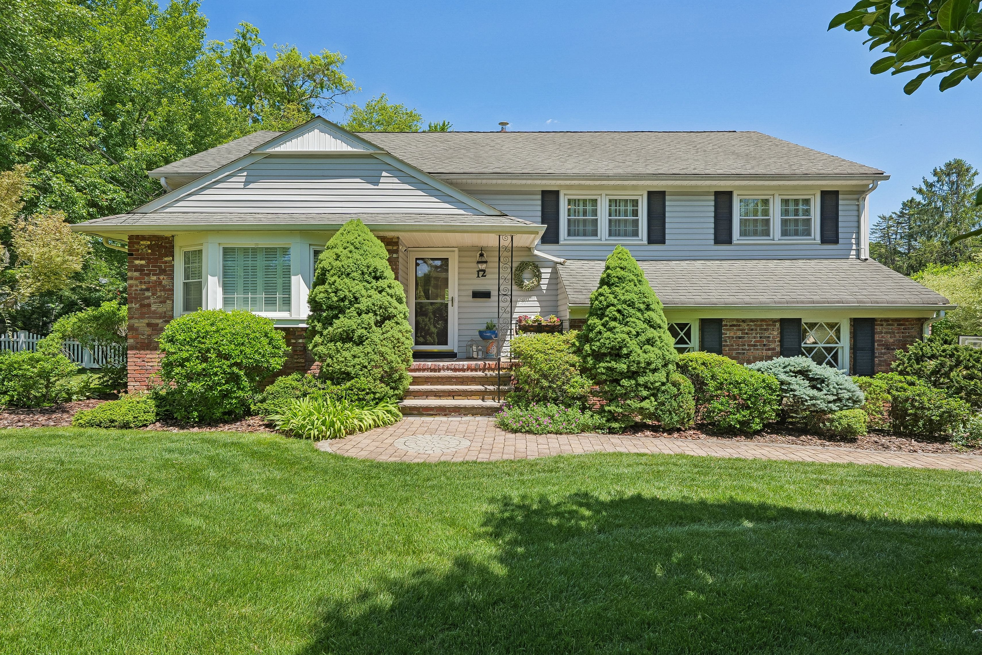 12 Candlewood Drive 