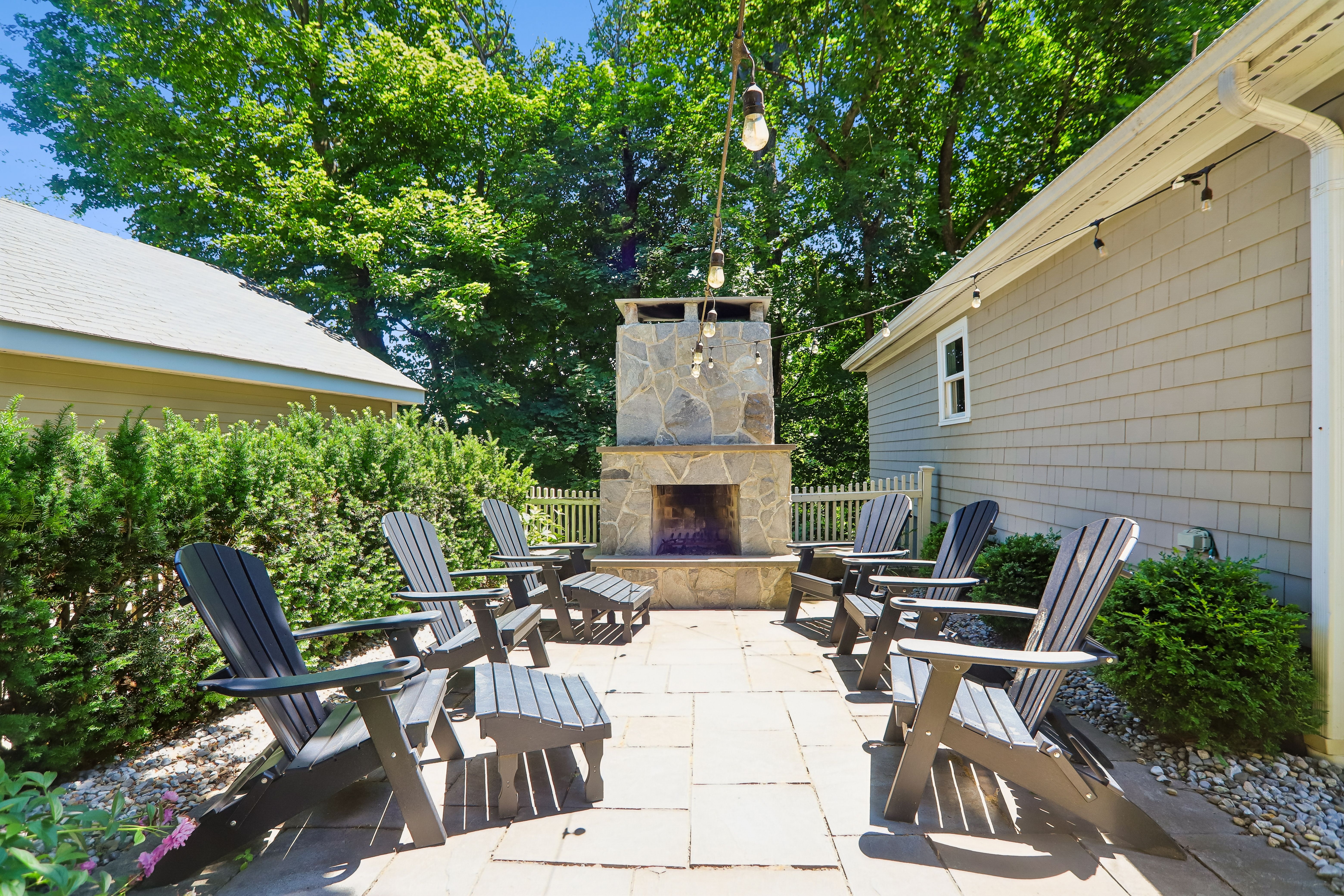 22 Oakridge Avenue 