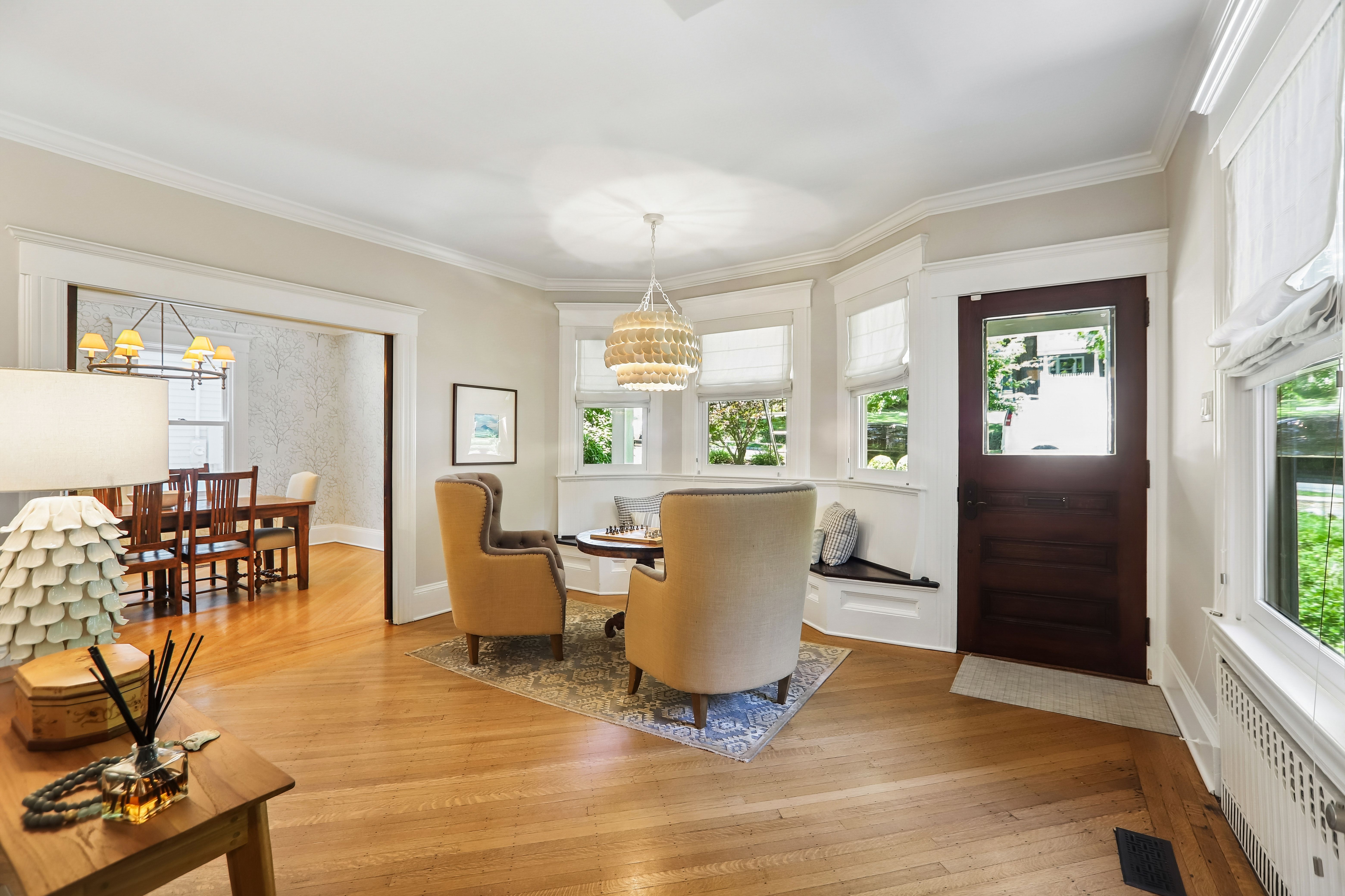 22 Oakridge Avenue 
