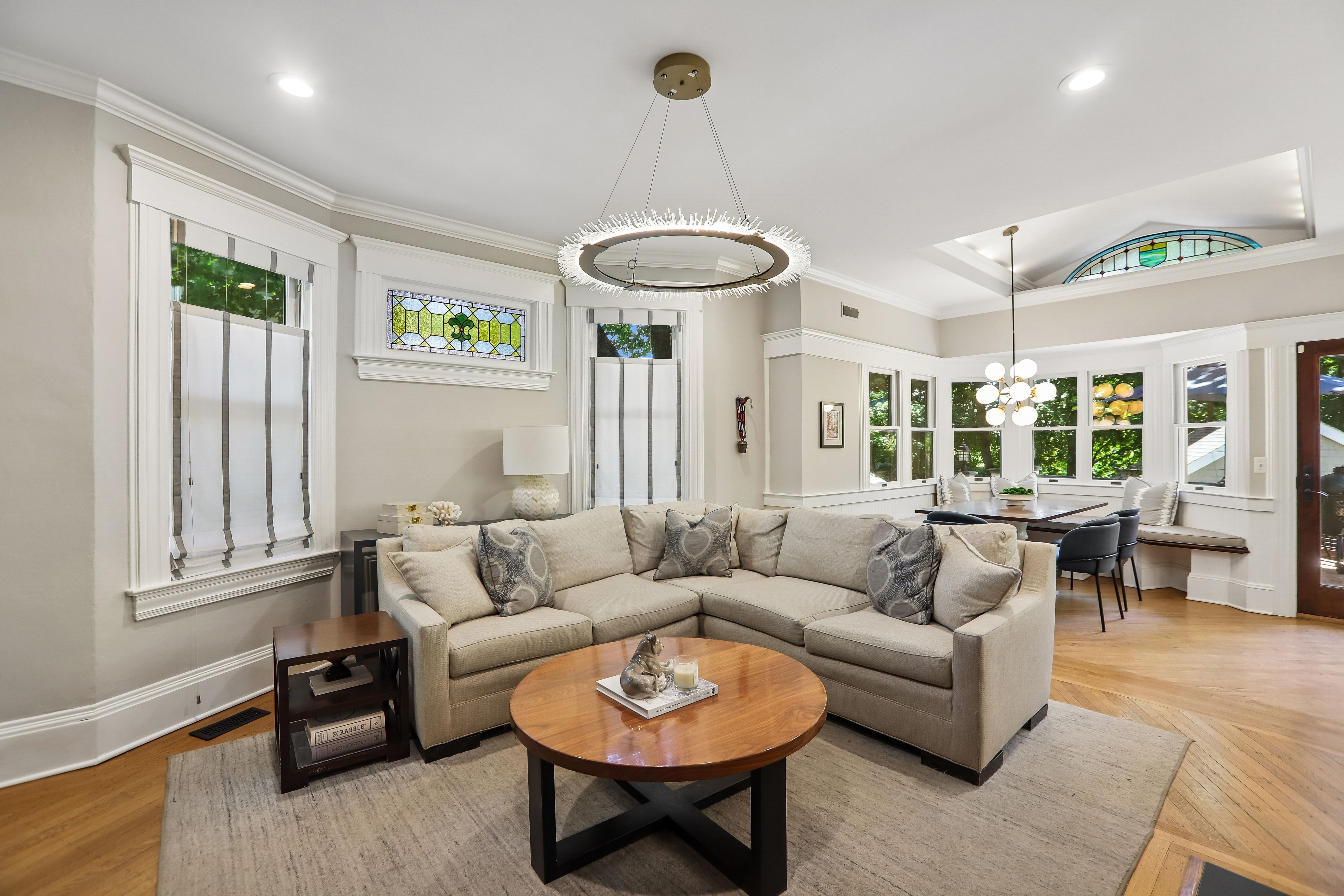 22 Oakridge Avenue 