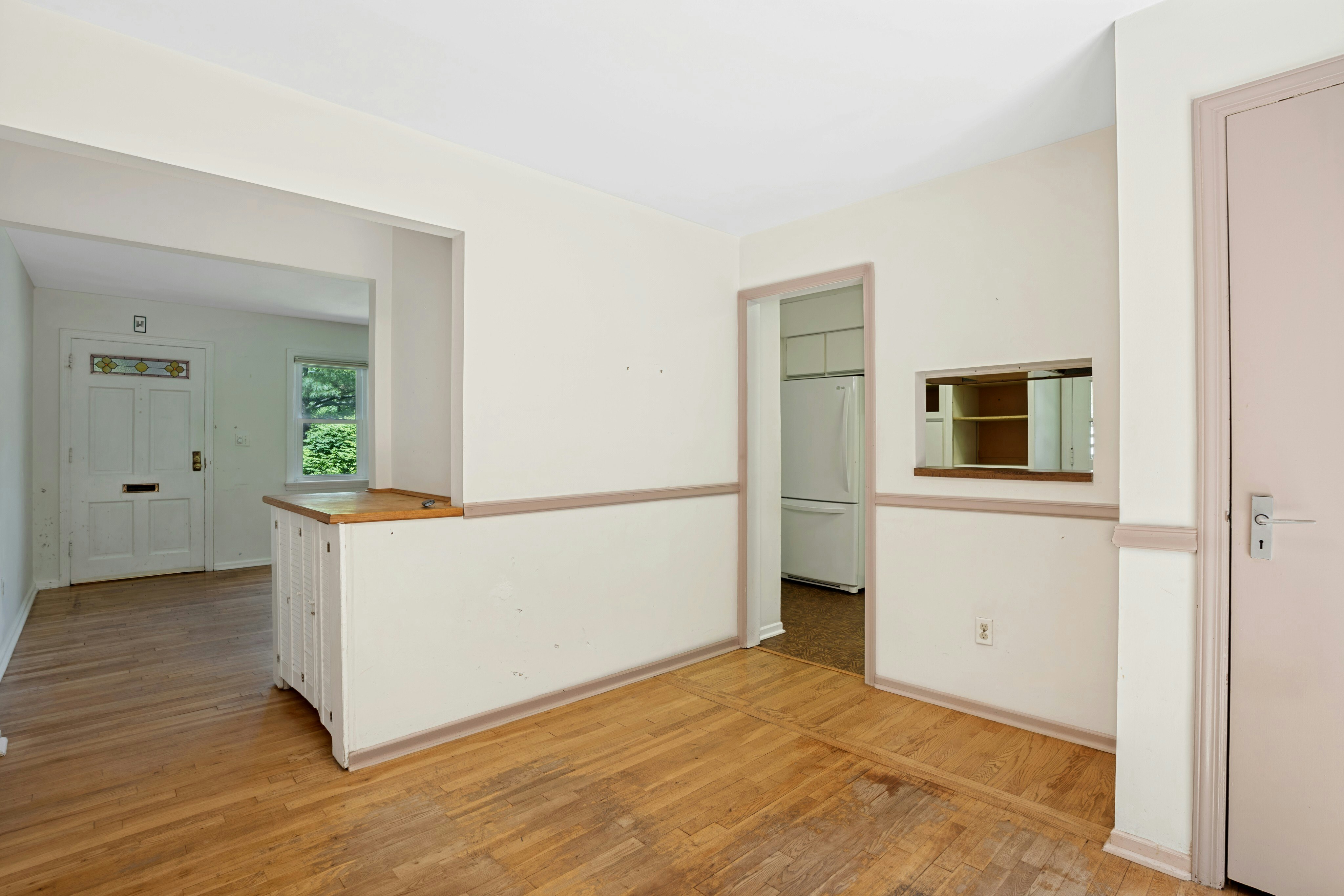 200 Runnymede Parkway 