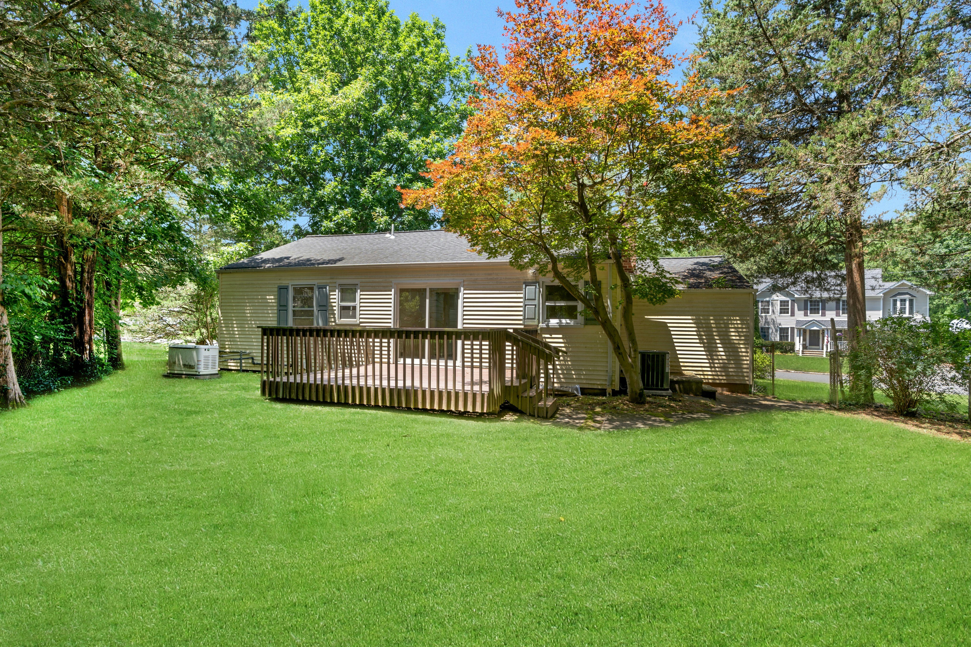 200 Runnymede Parkway 