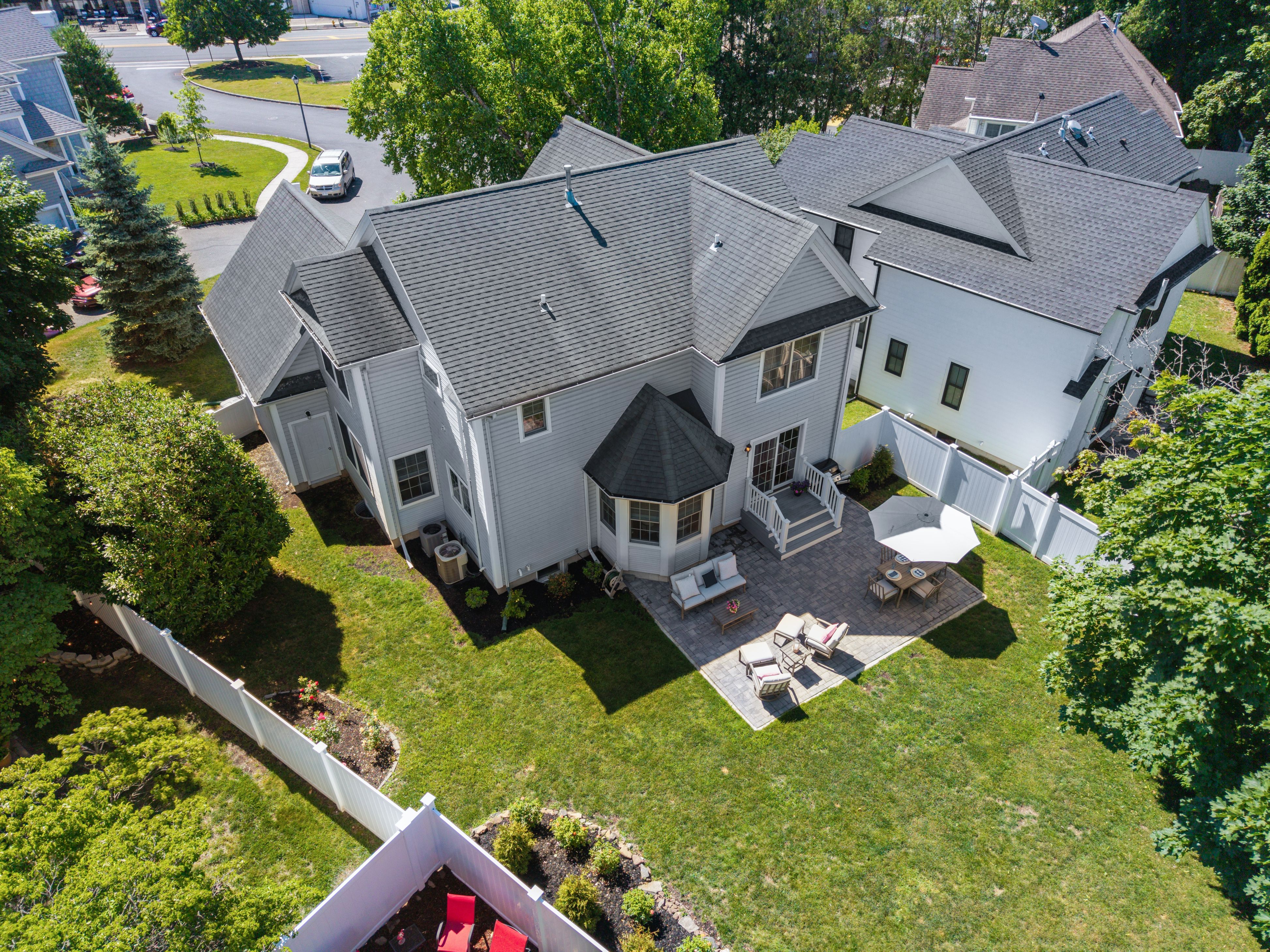 7 Holly Court 