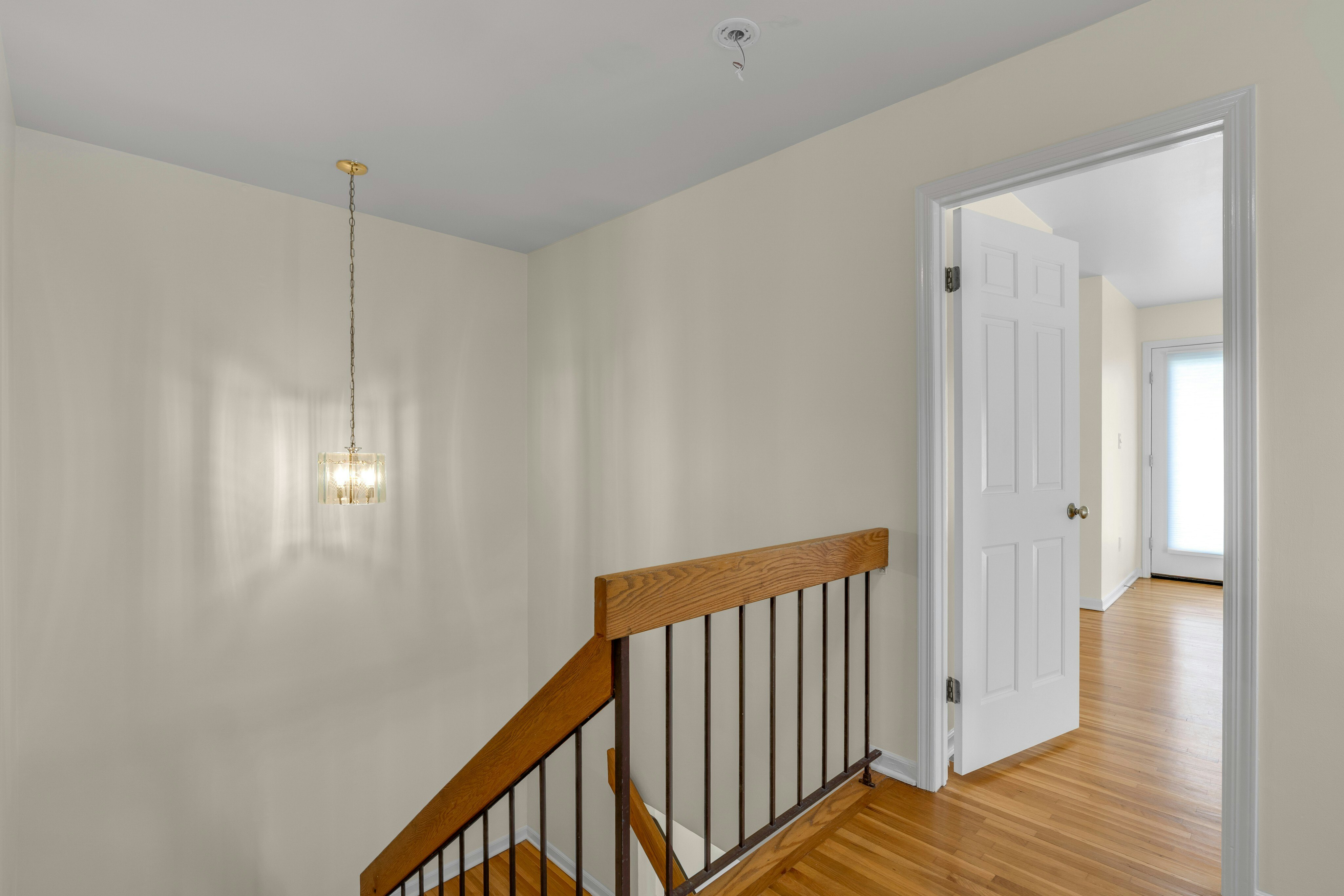 10 Shelley Place 