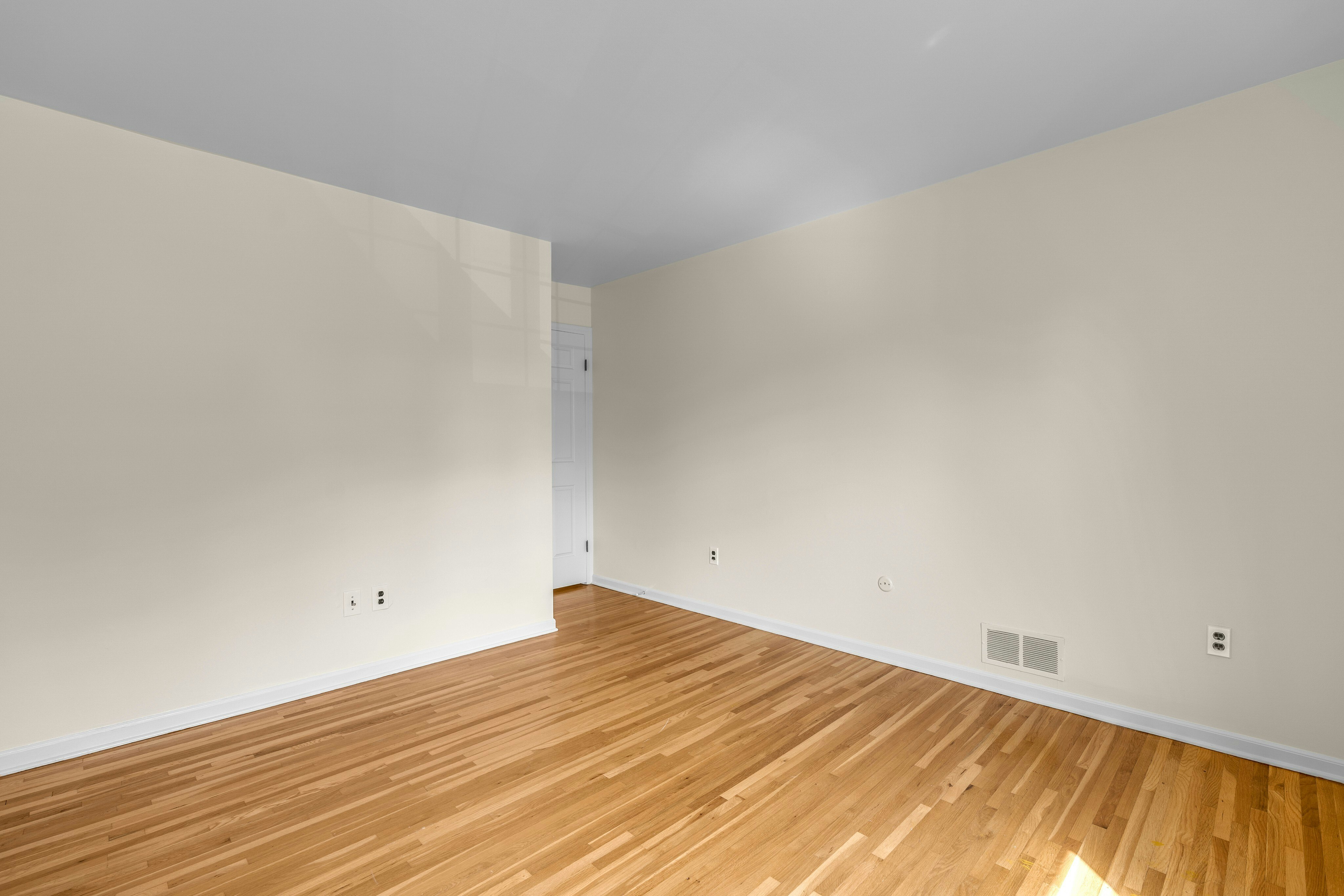 10 Shelley Place 