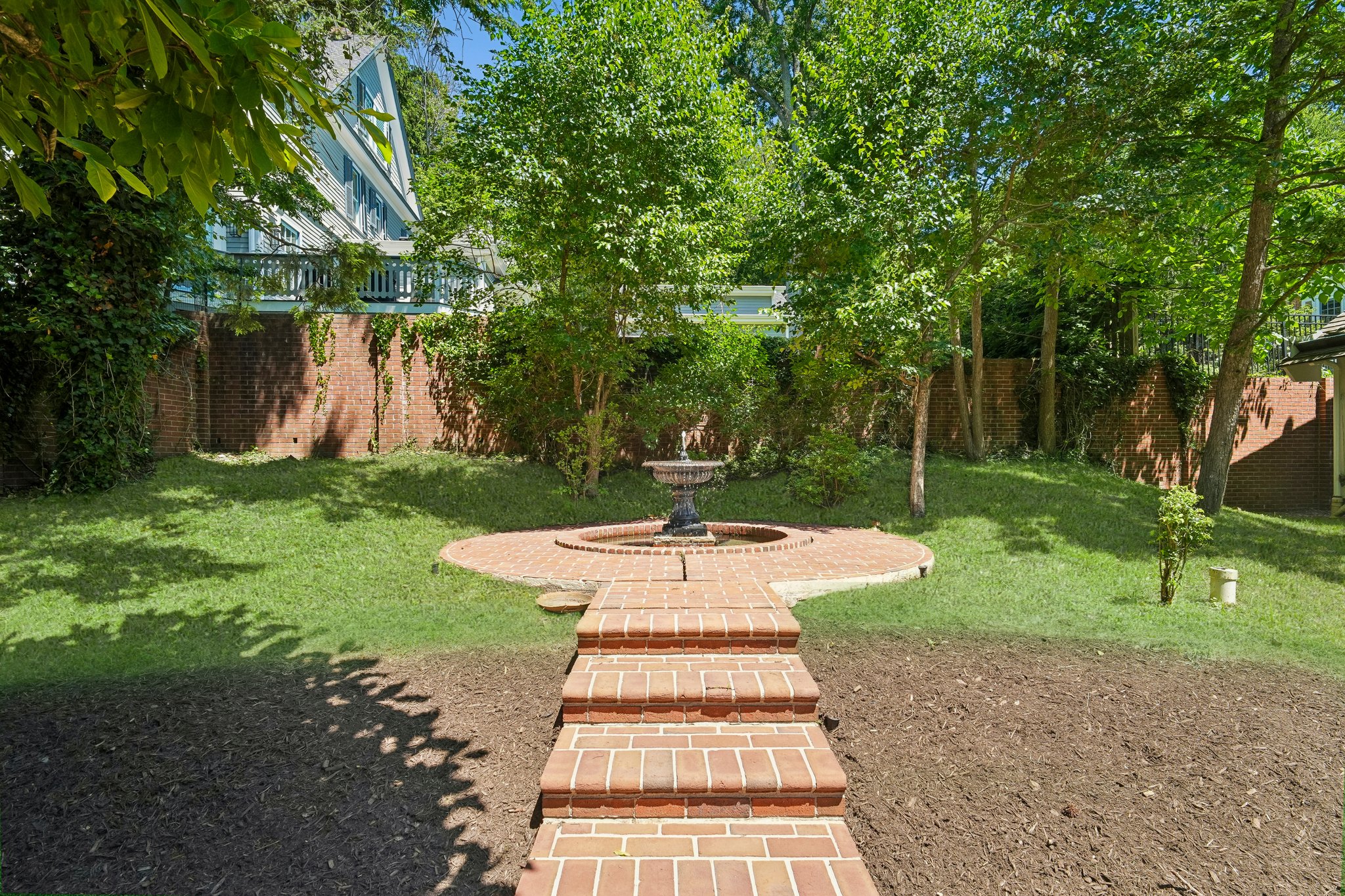 137 Hobart Avenue 