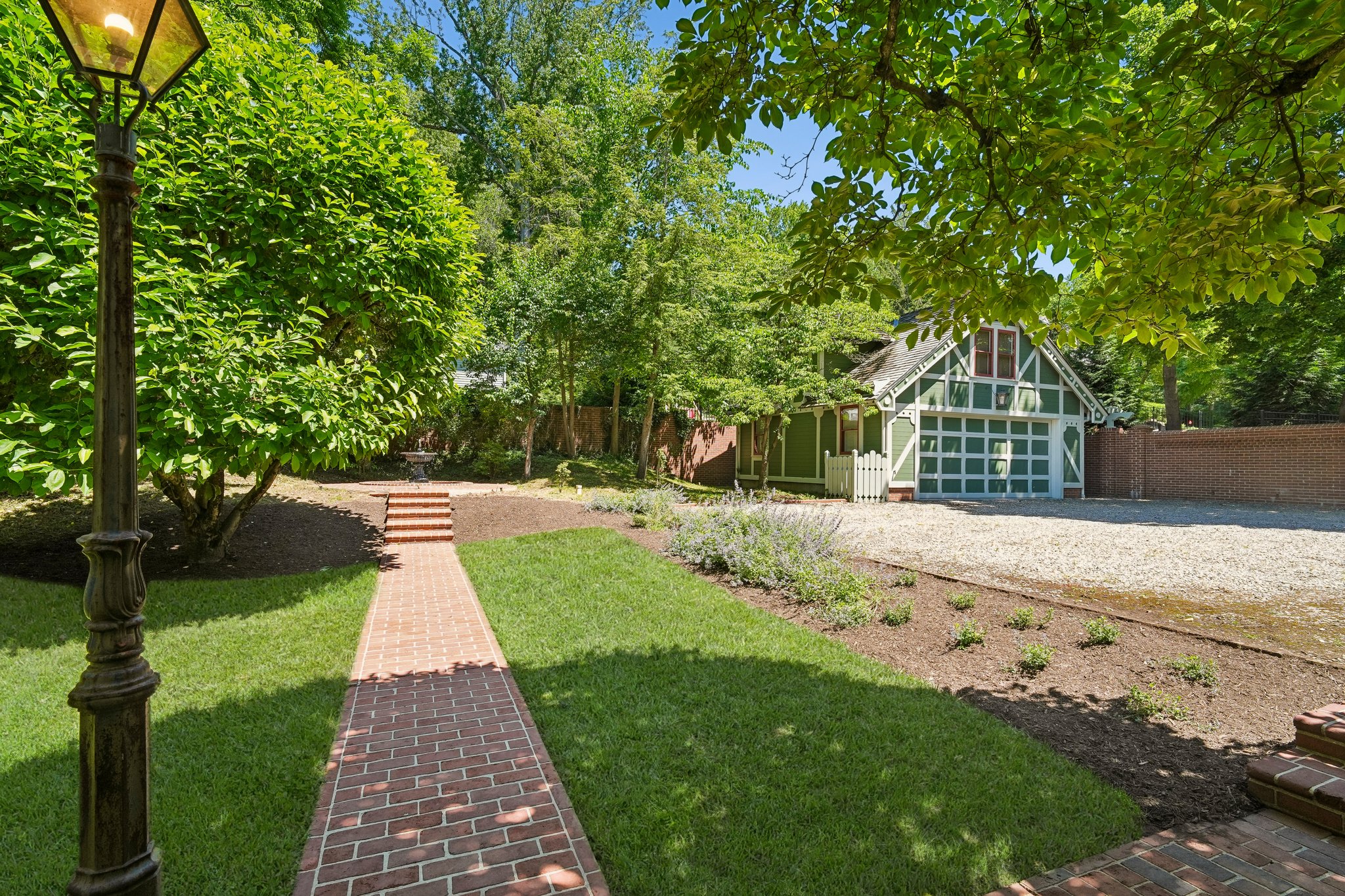 137 Hobart Avenue 