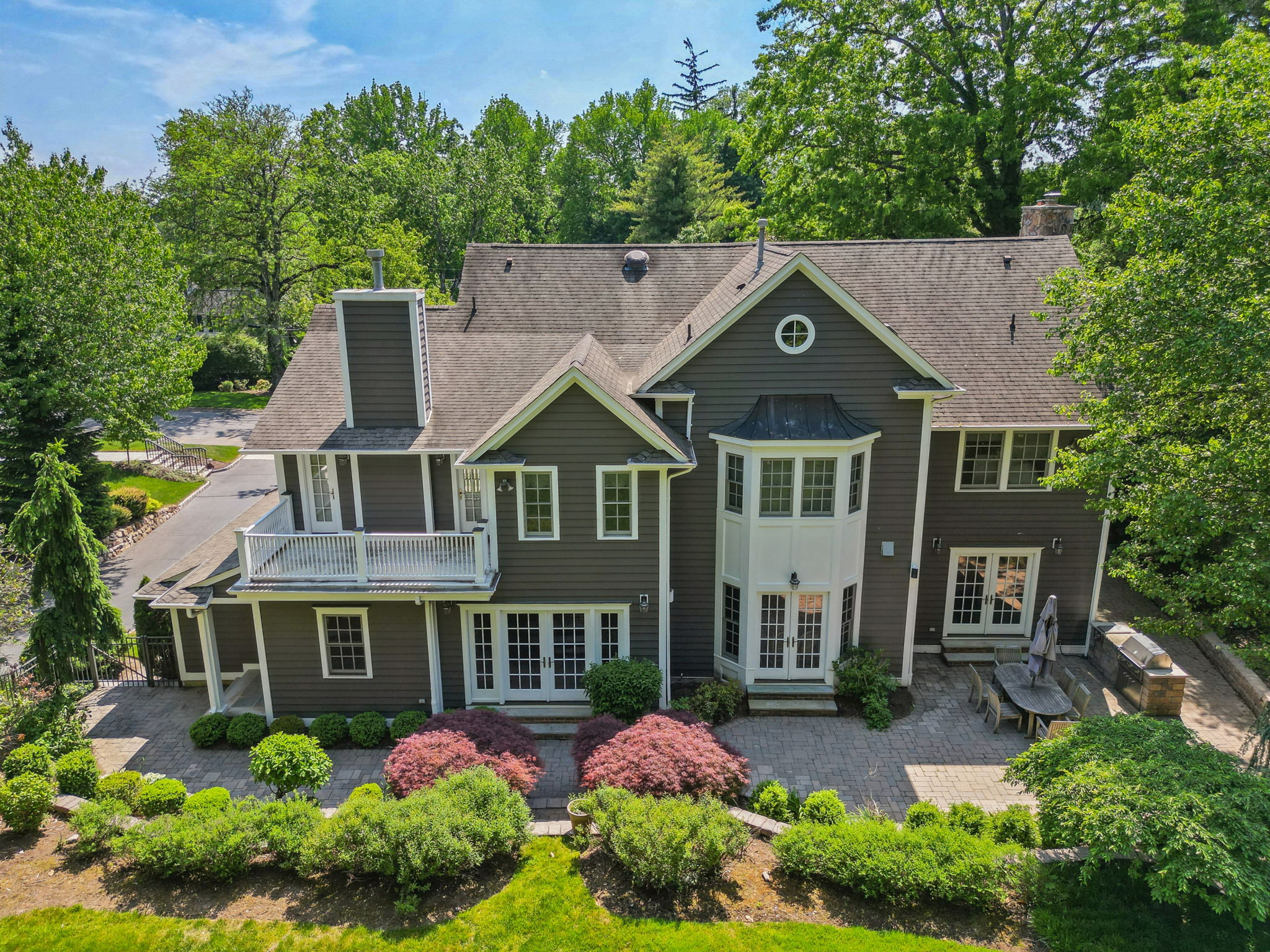 19 Hilltop Road 