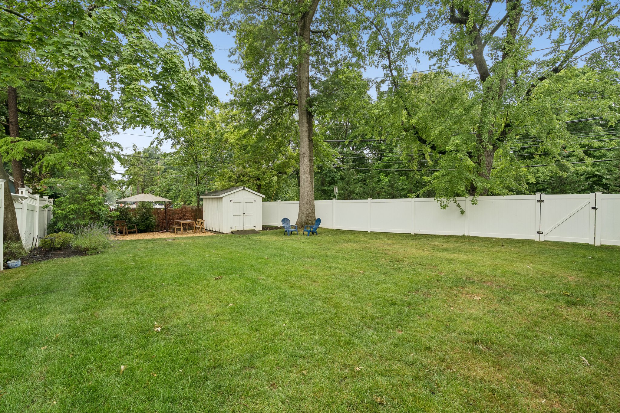 24 Iris Road 