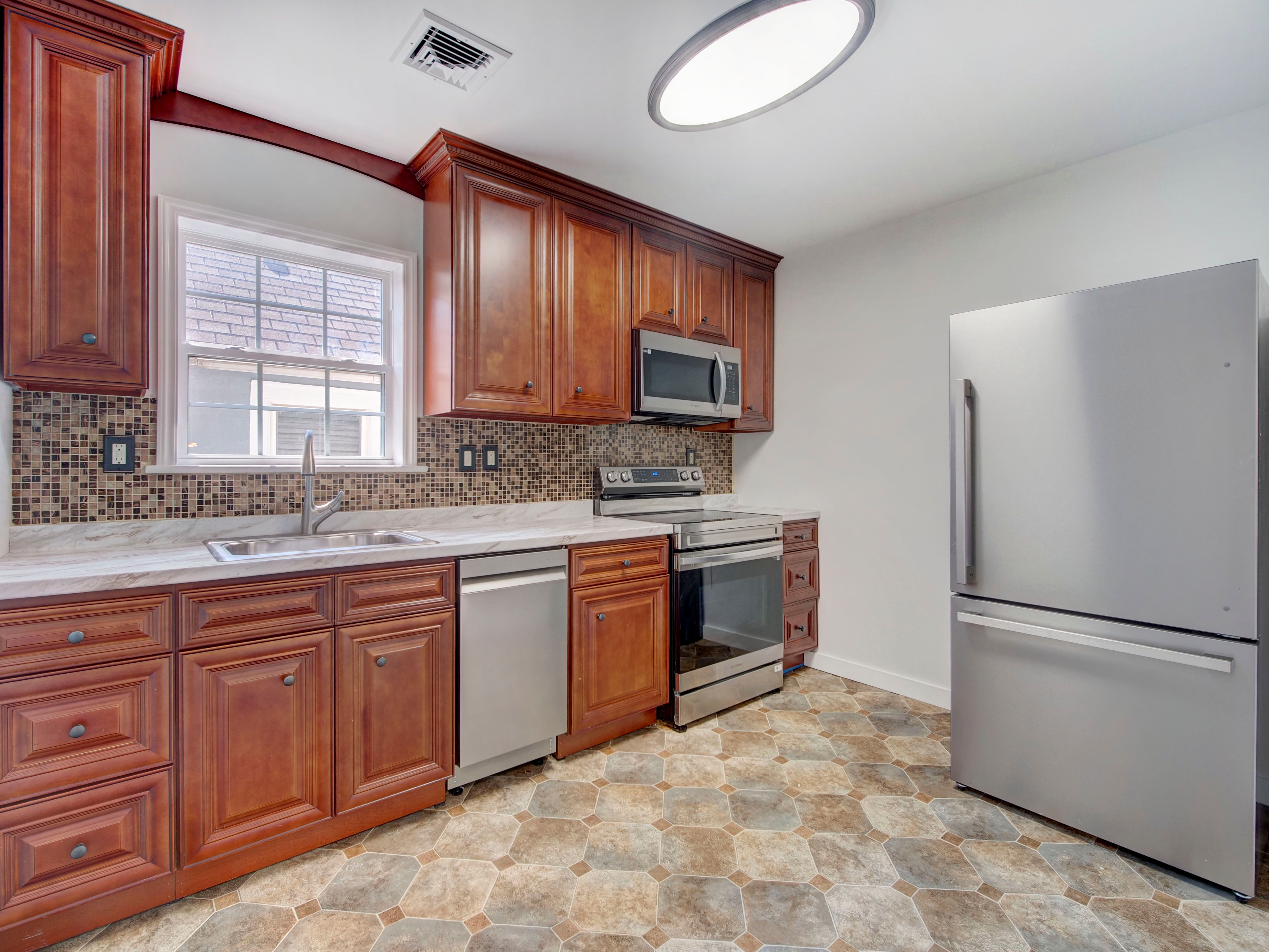 60 Montague Place Unit 2