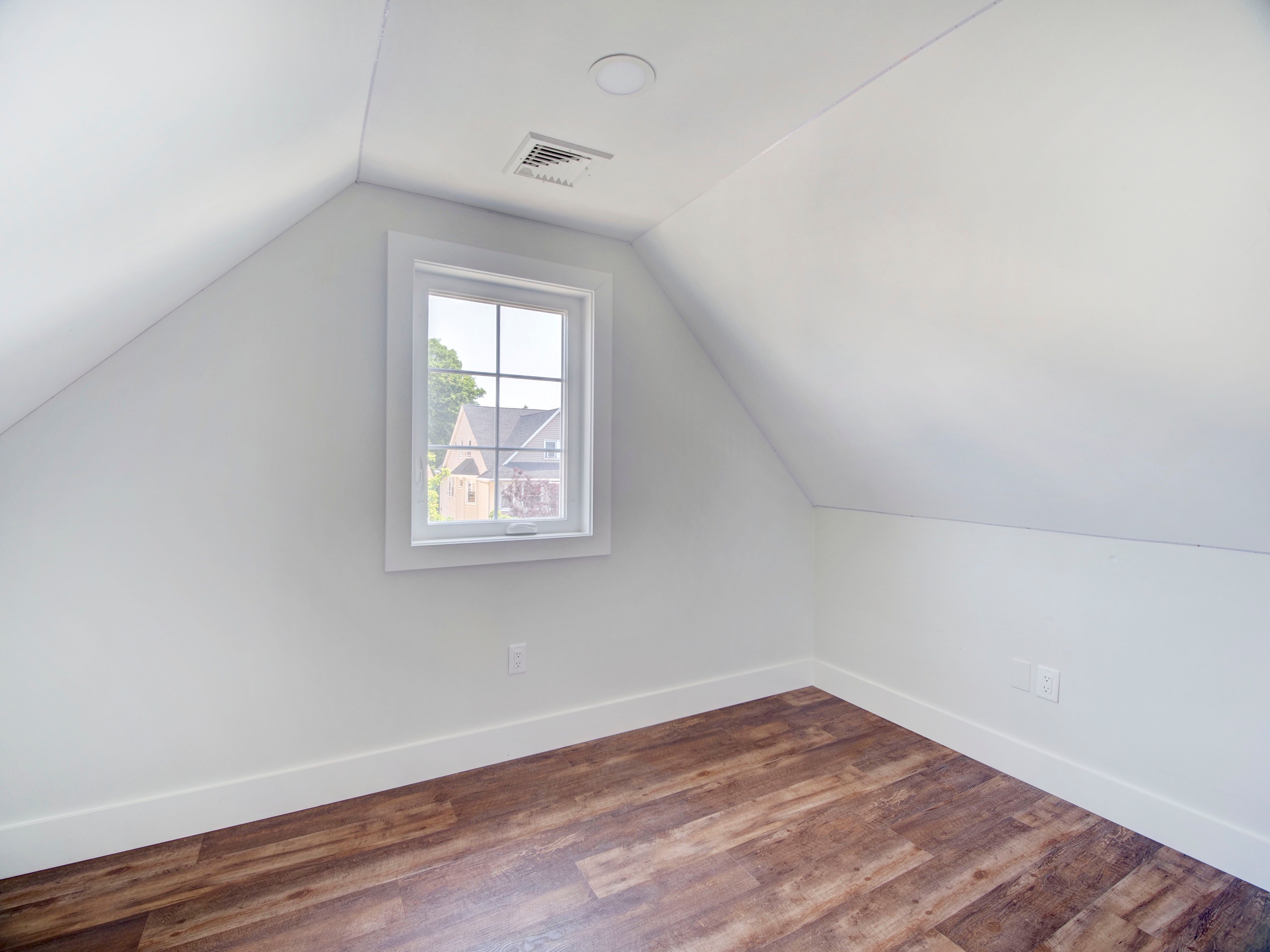60 Montague Place Unit 2