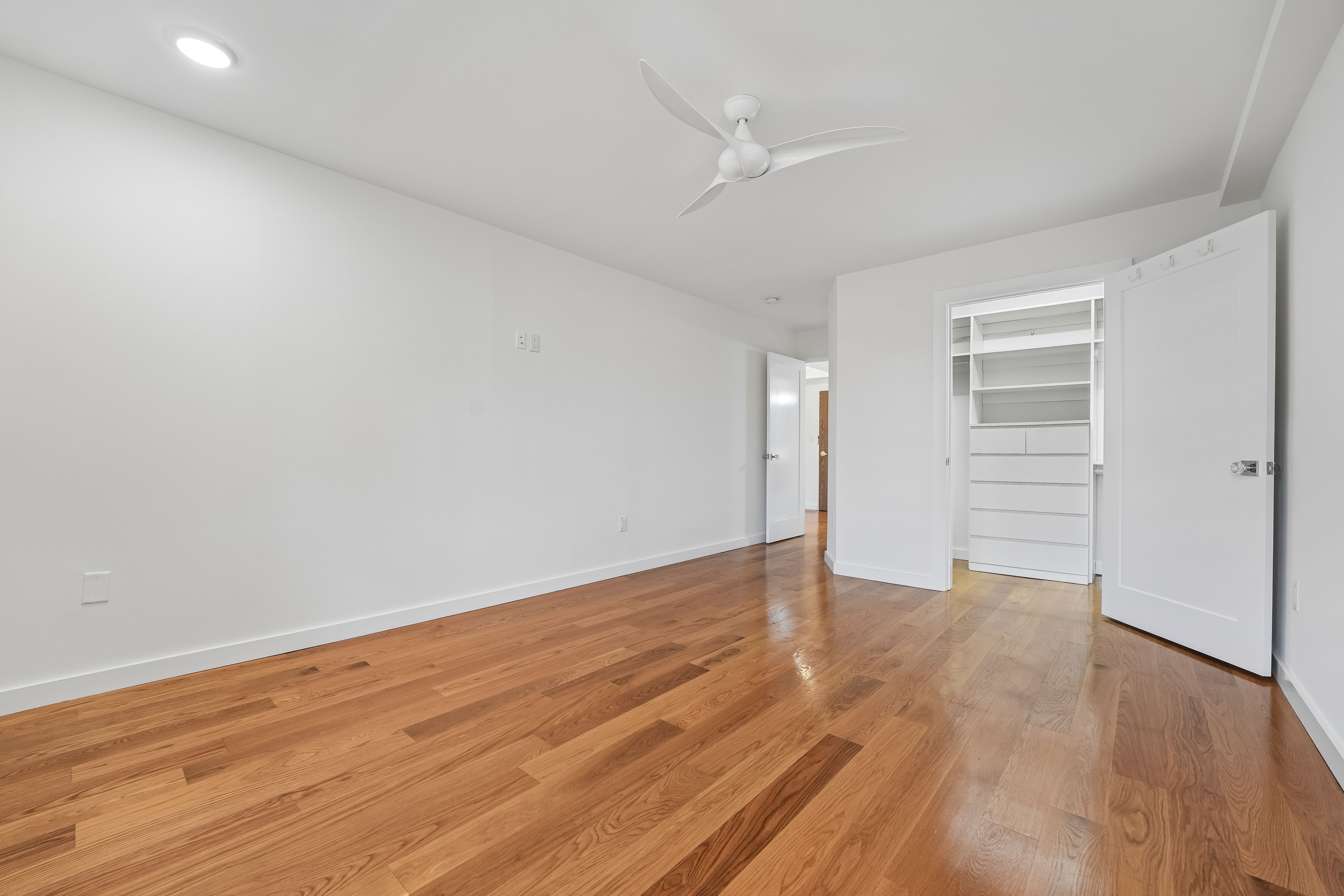 1 Euclid Avenue, #2E 