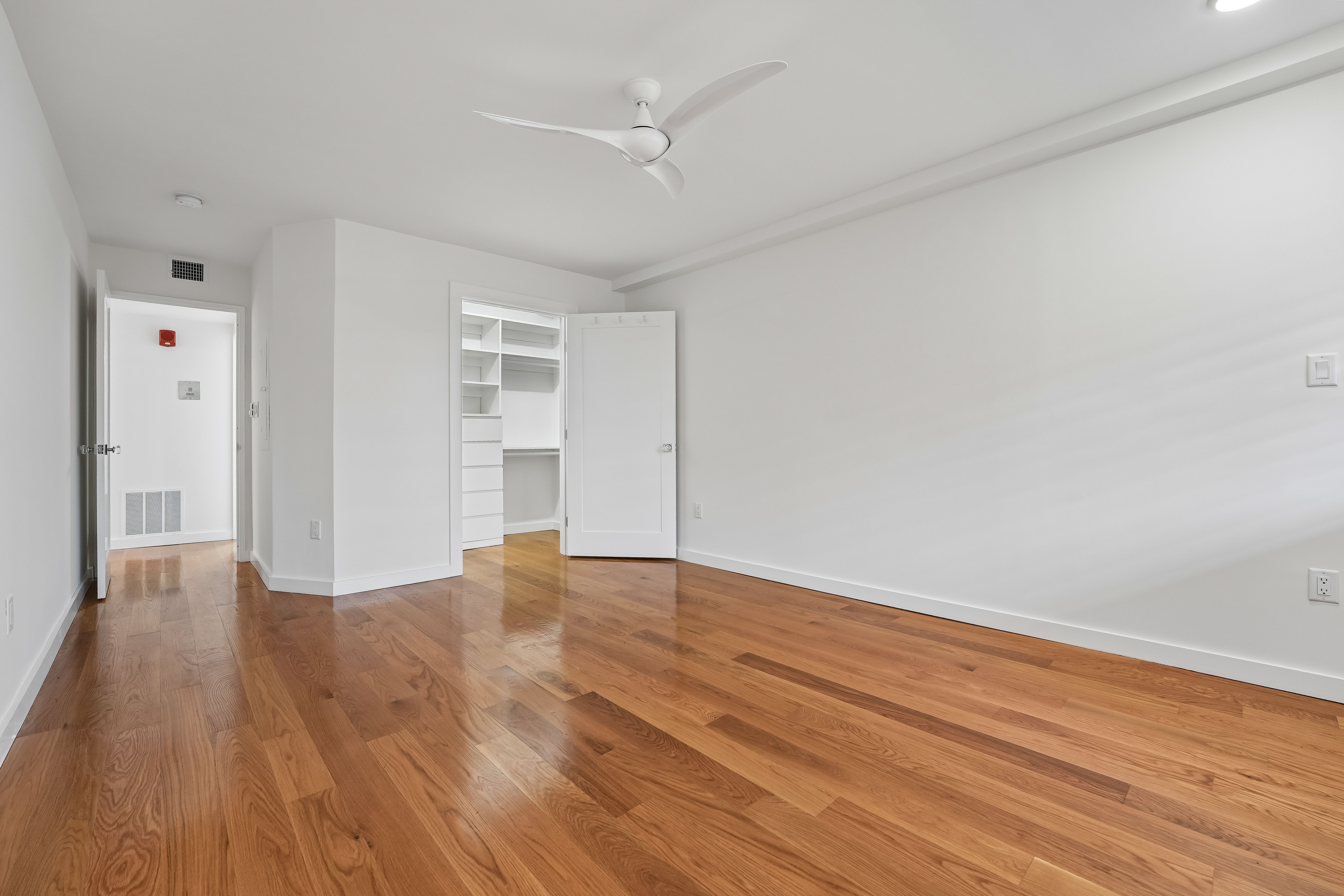 1 Euclid Avenue, #2E 