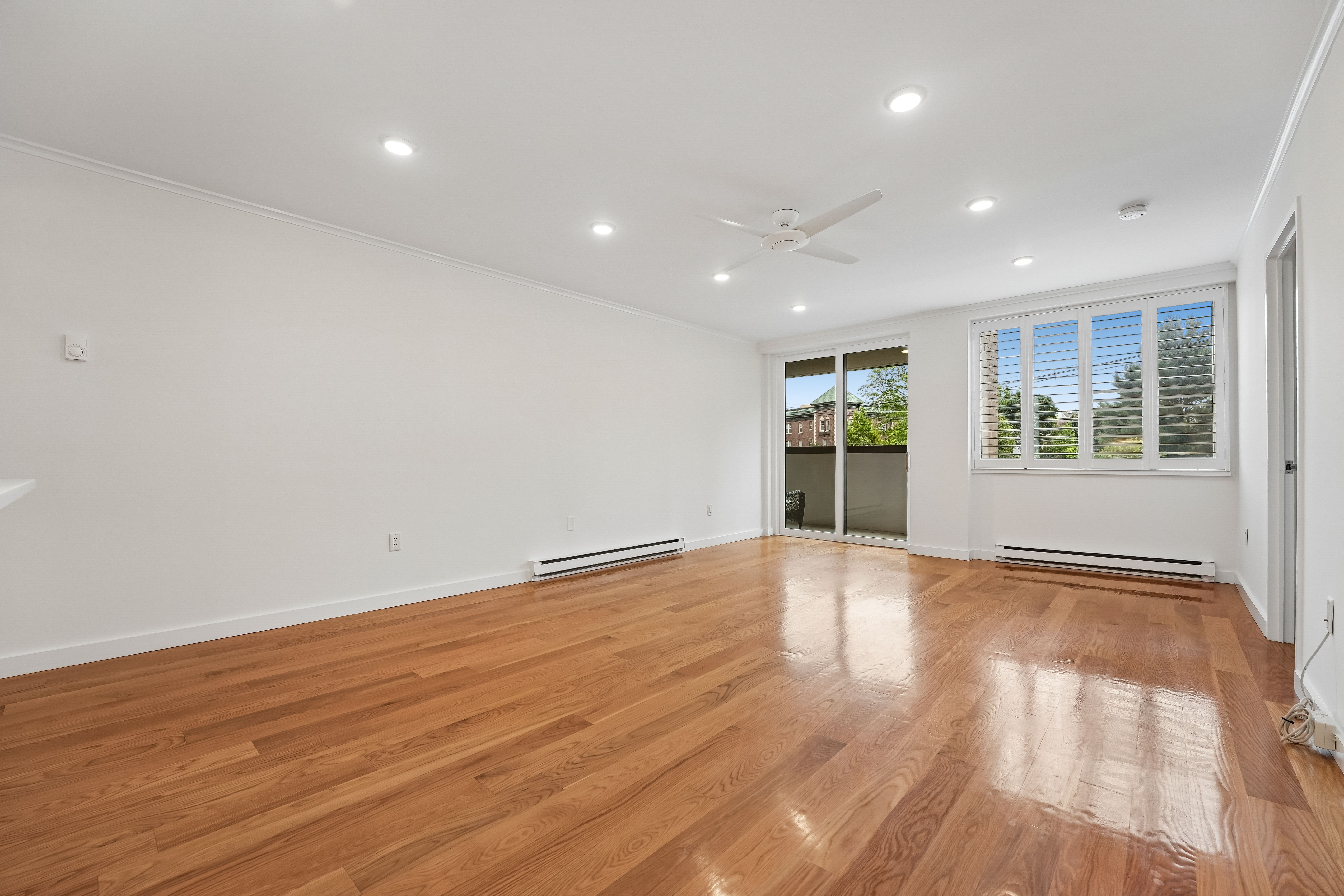 1 Euclid Avenue, #2E 