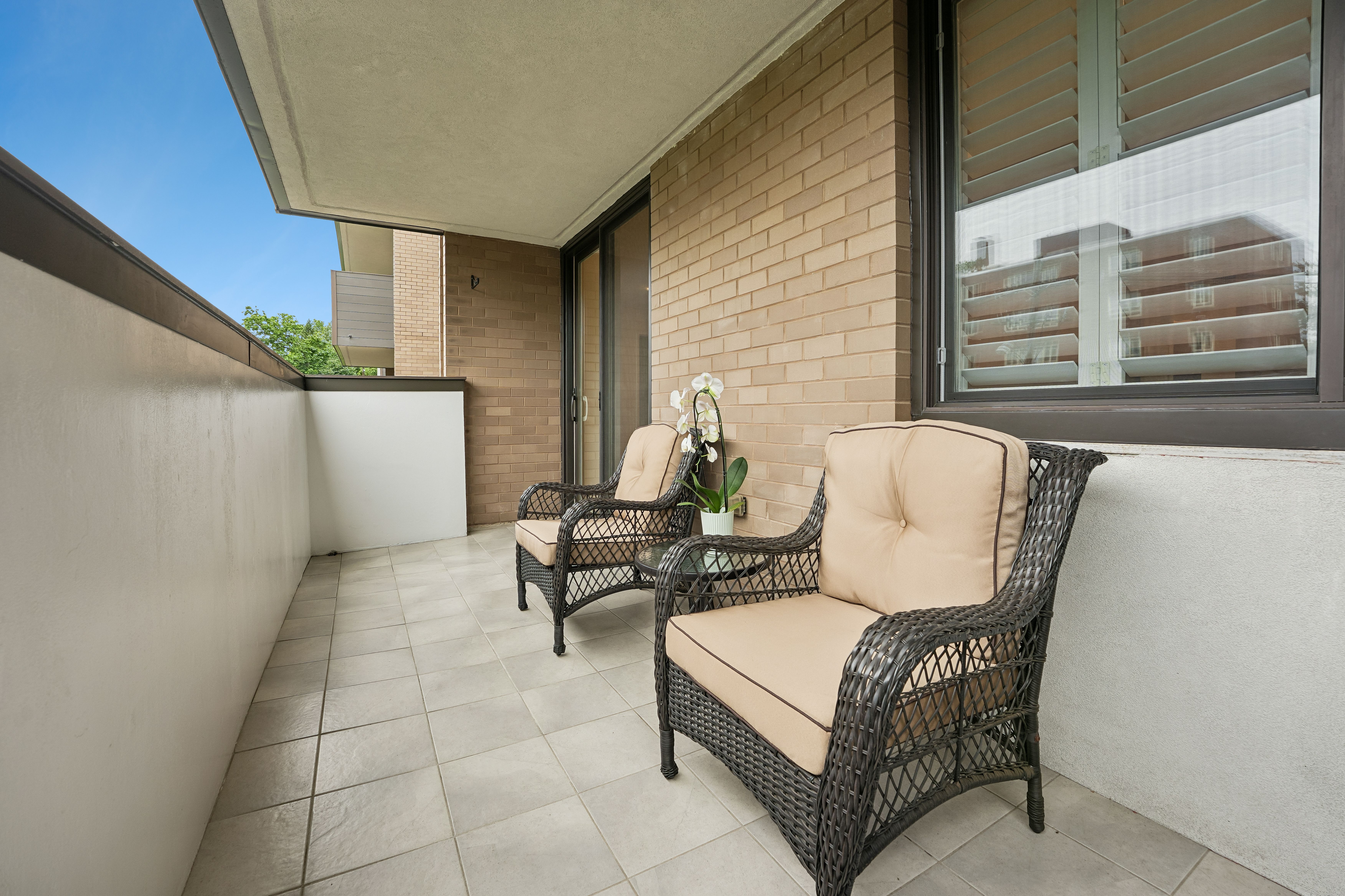 1 Euclid Avenue, #2E 