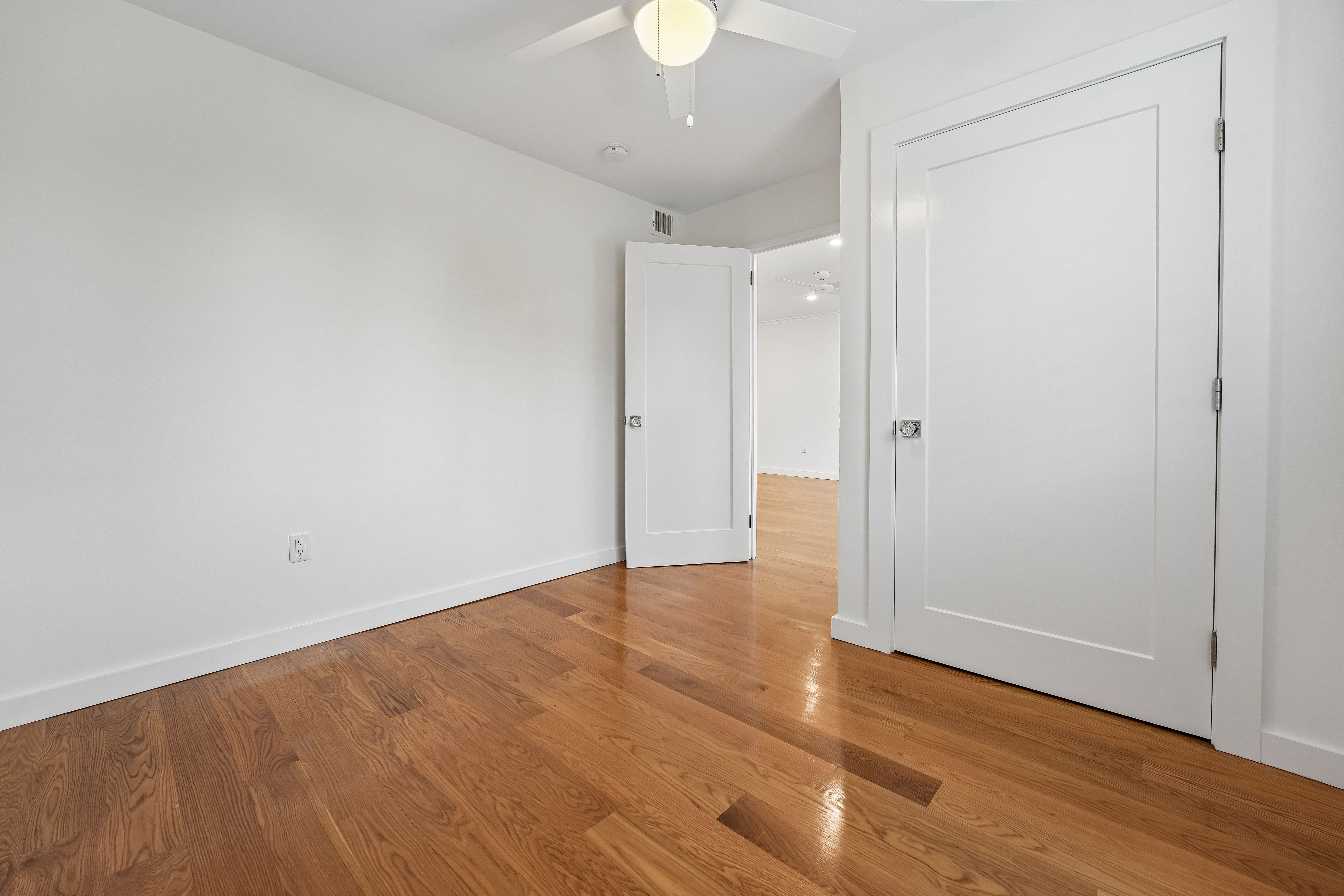 1 Euclid Avenue, #2E 
