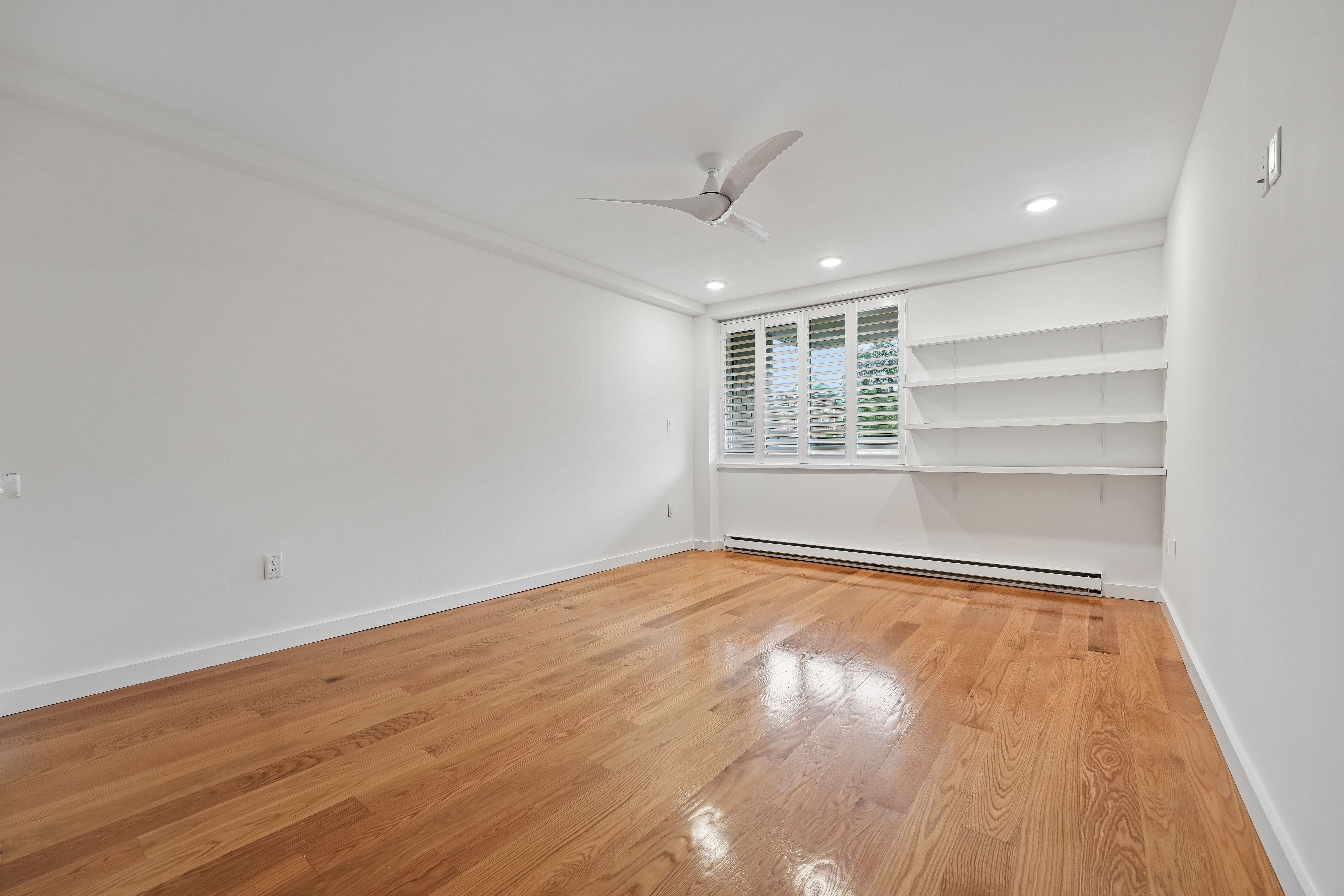 1 Euclid Avenue, #2E 