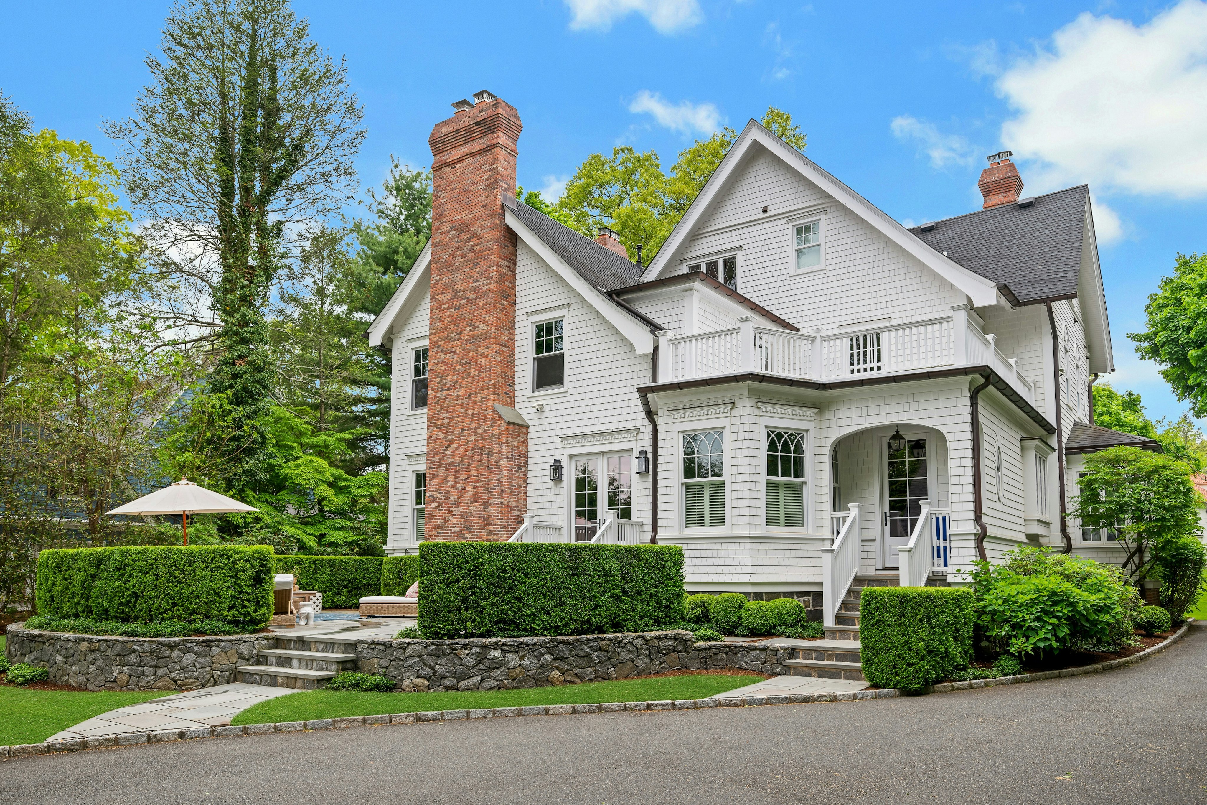 129 Hobart Avenue 