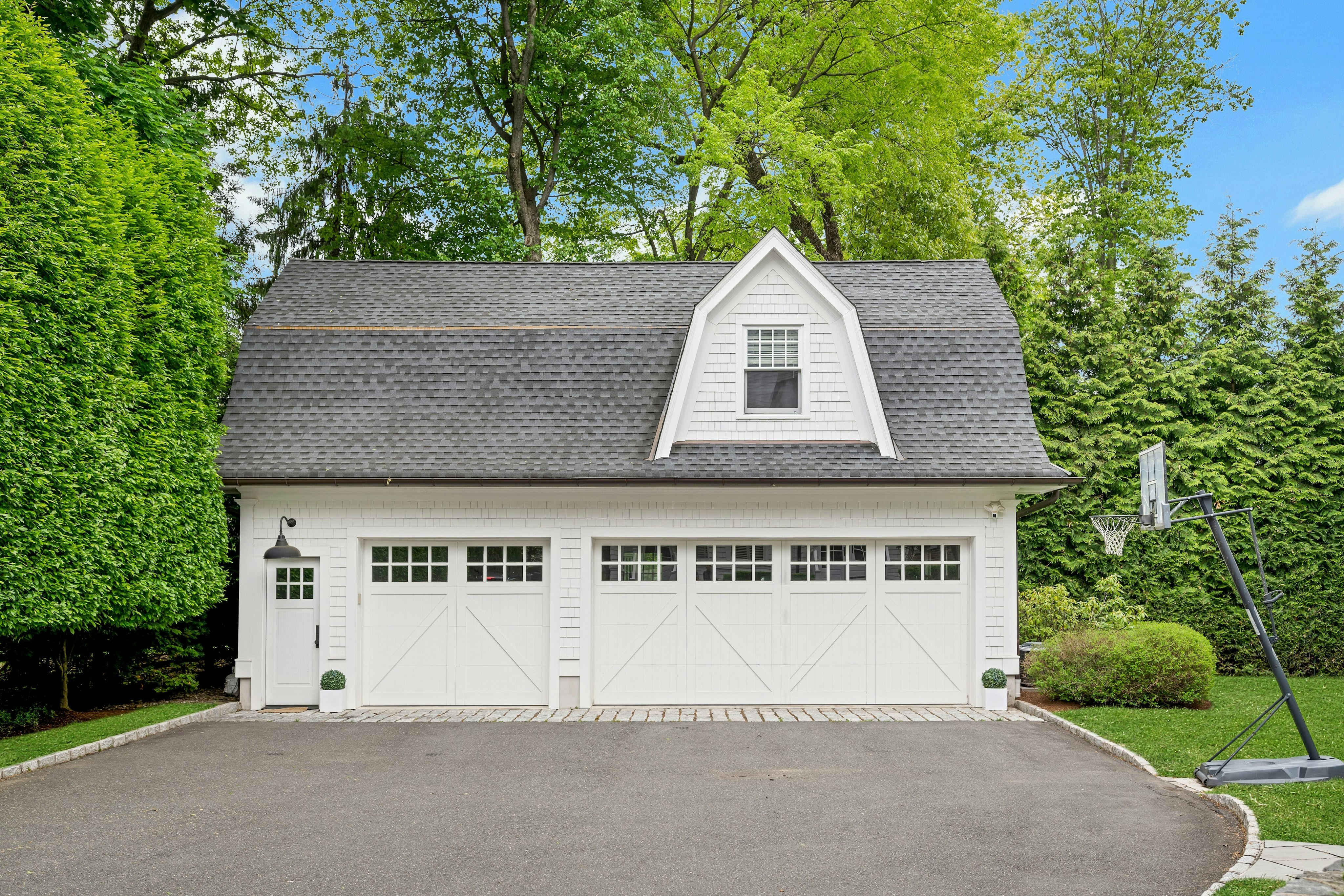 129 Hobart Avenue 