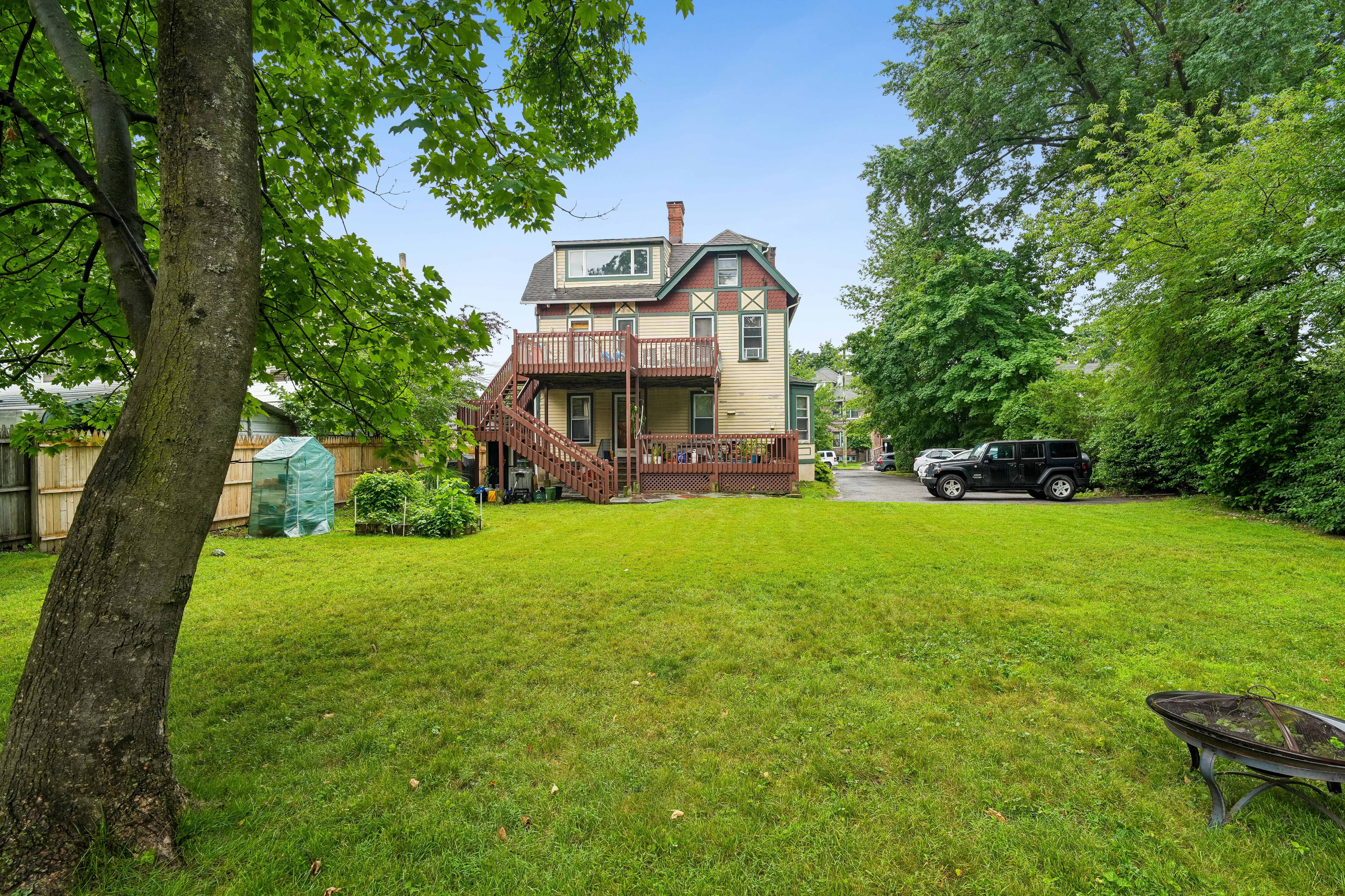 70 Elm Street 