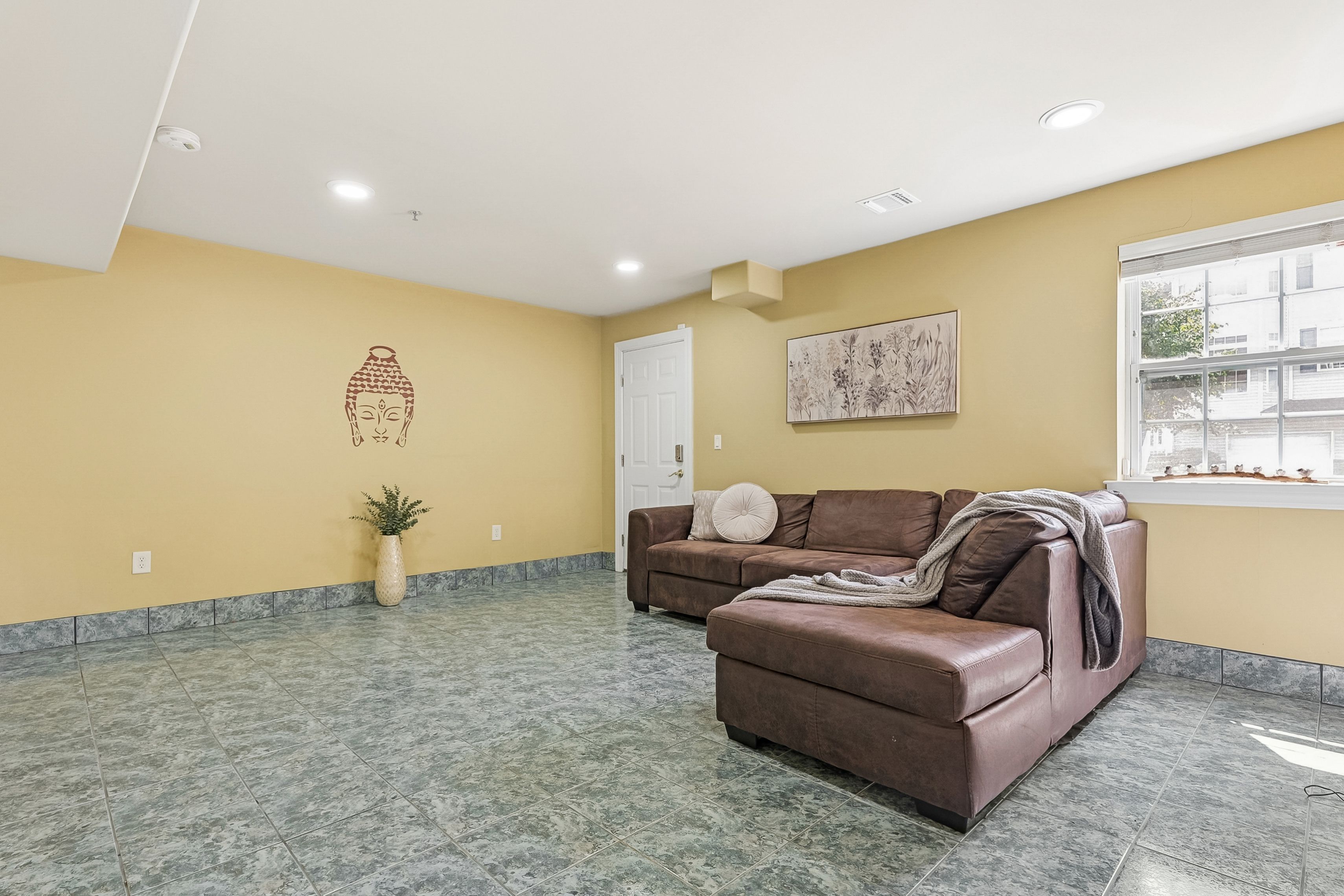 1366 Genovese Lane 